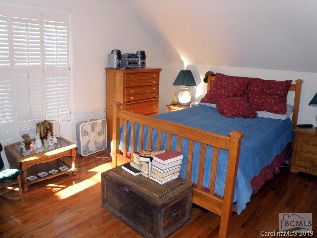 Laurel Pointe - Residential