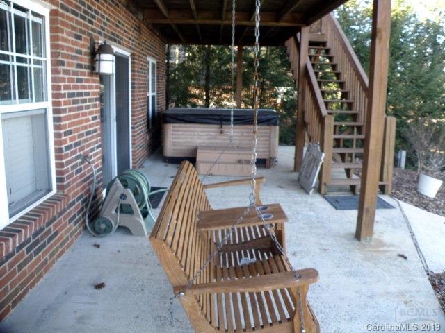 Laurel Pointe - Residential