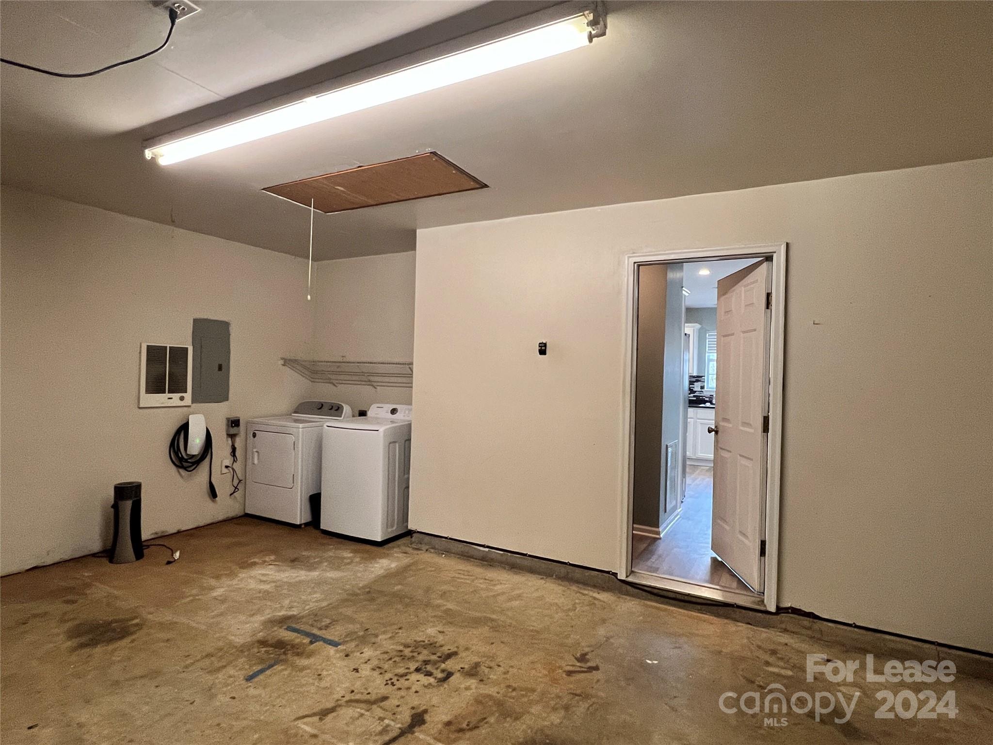 Commodore Peninsula - Residential Lease