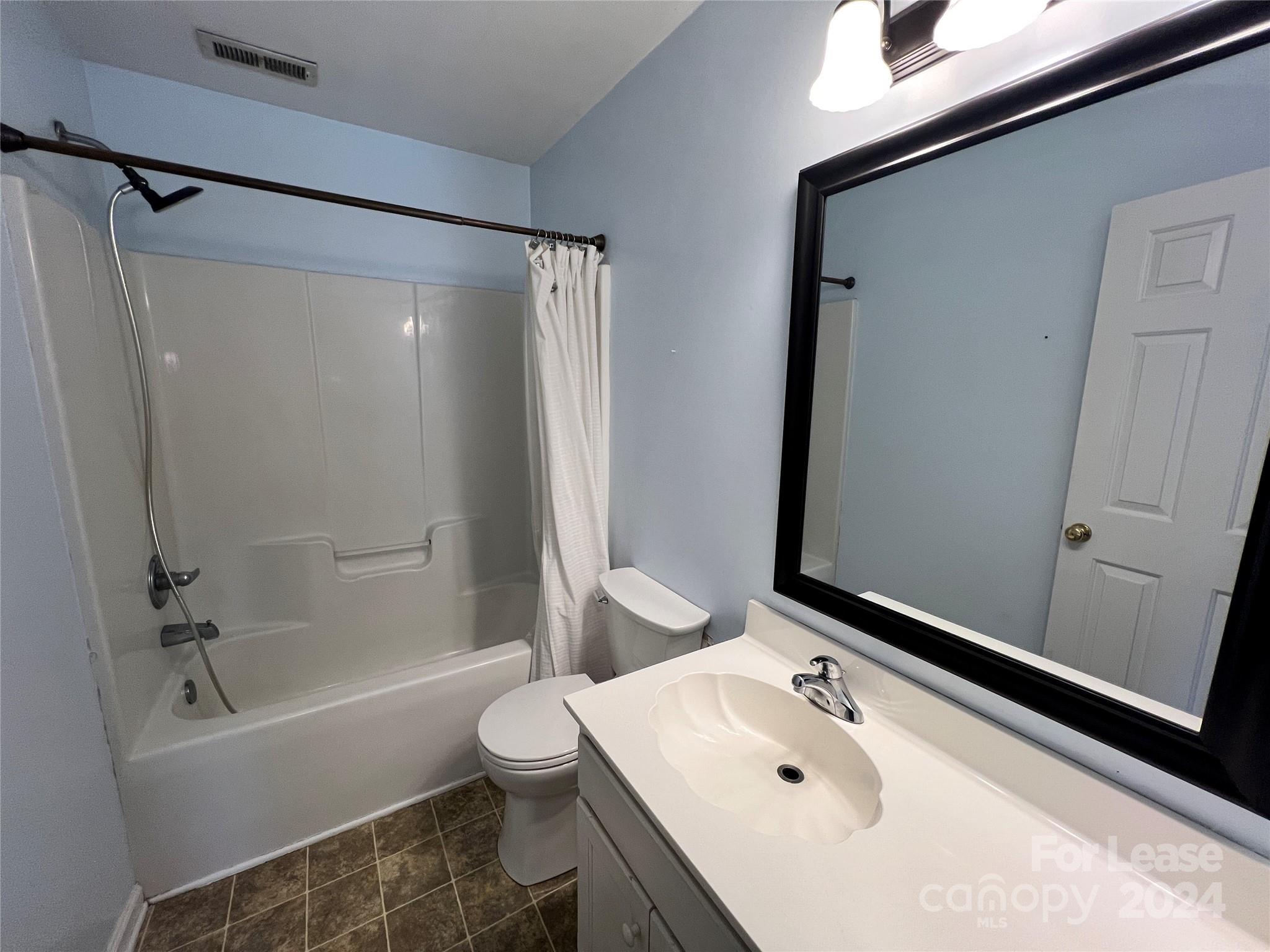 Commodore Peninsula - Residential Lease