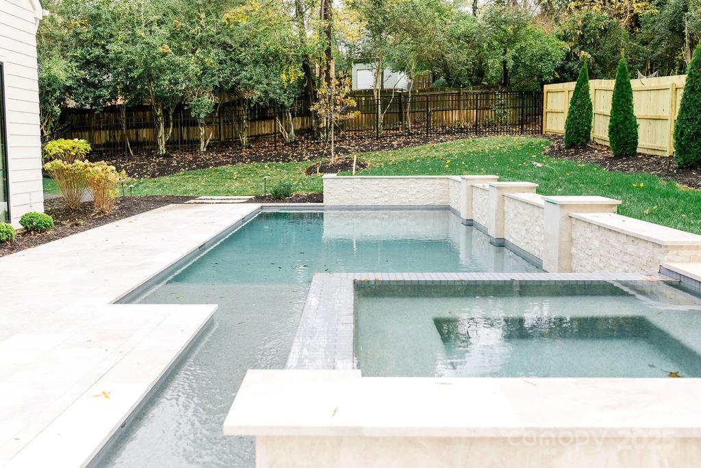 Sherwood Forest - Residential