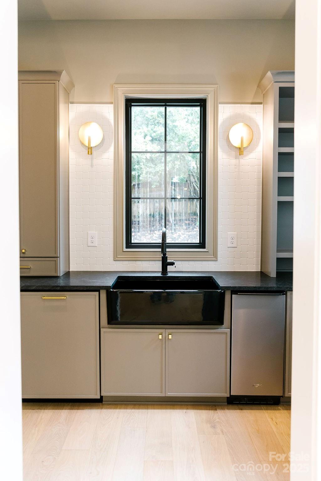 Sherwood Forest - Residential