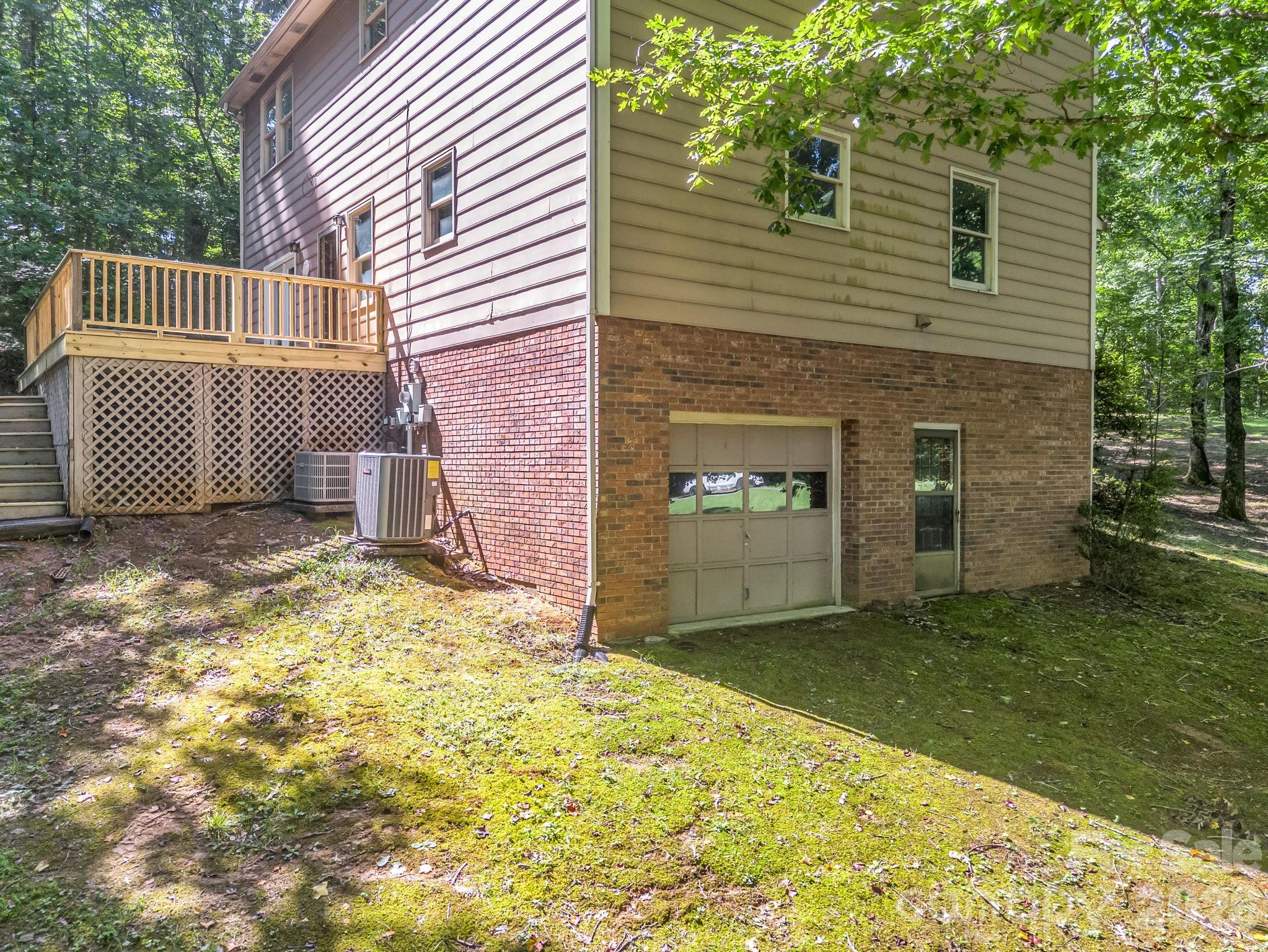 154 Breeze Hill