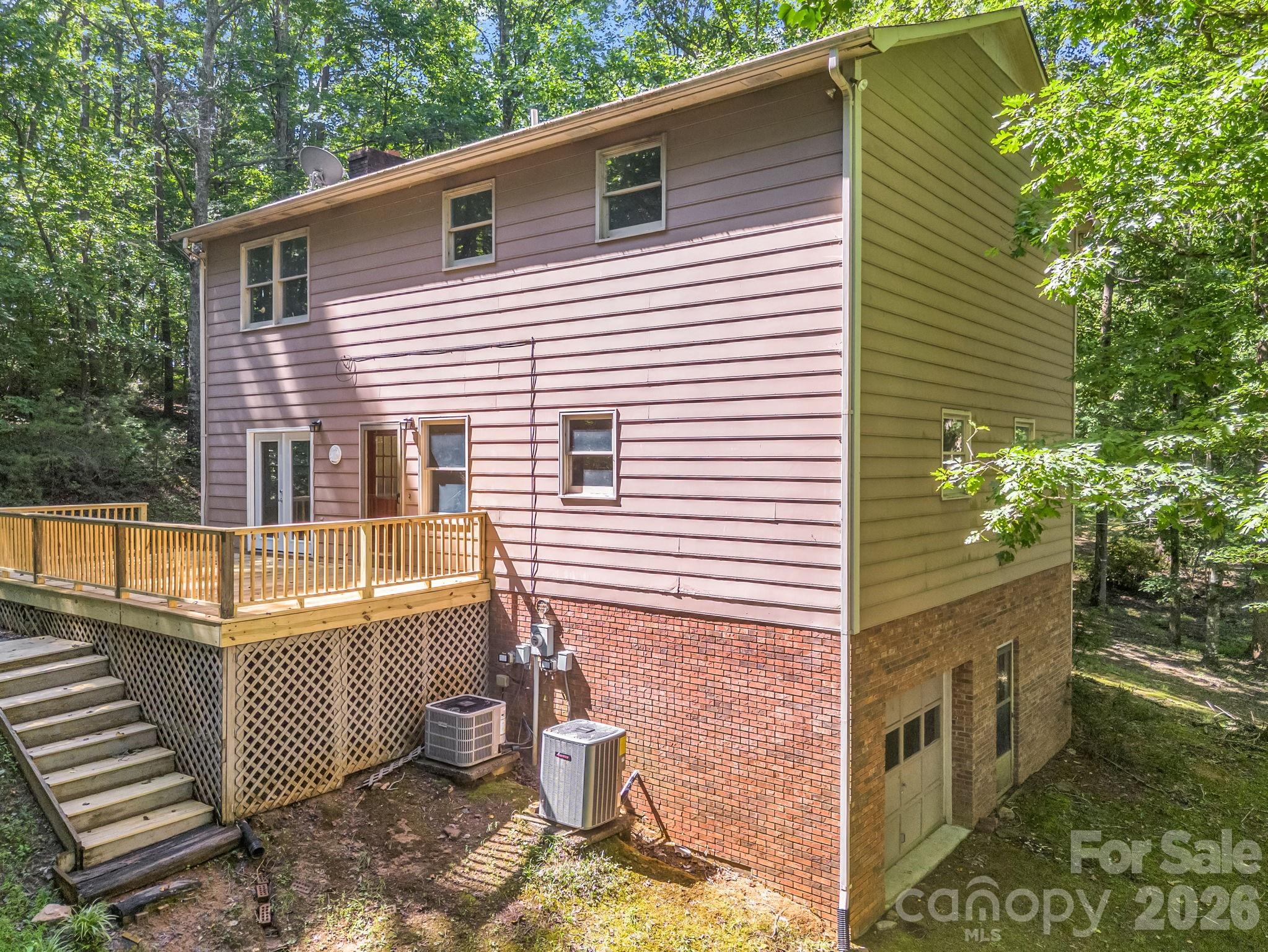154 Breeze Hill