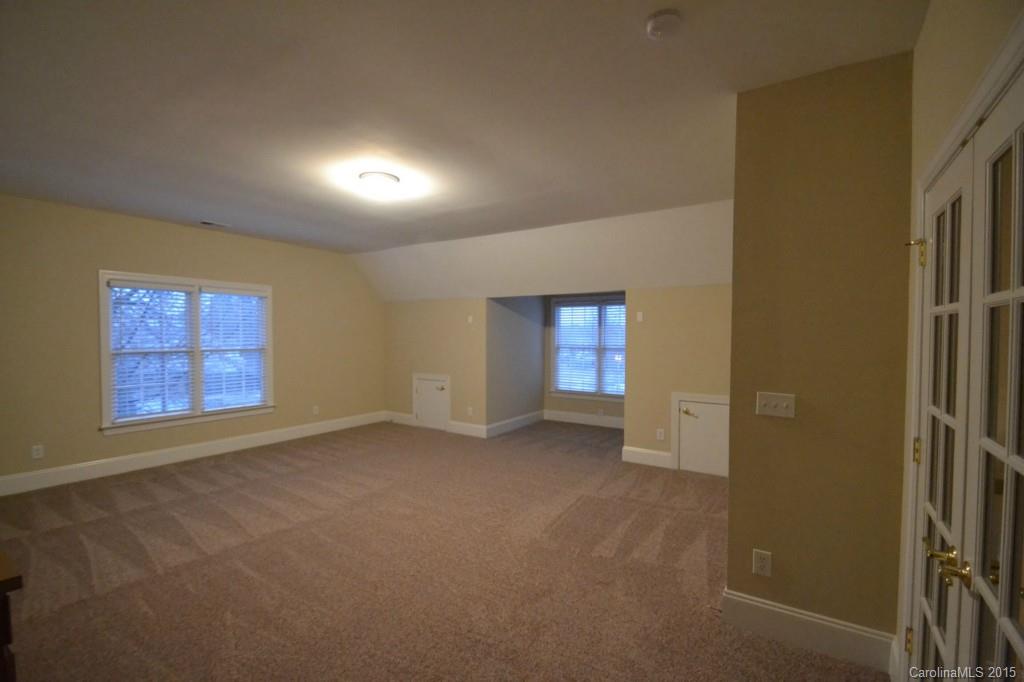 Harrogate At The Lake - Residential Lease