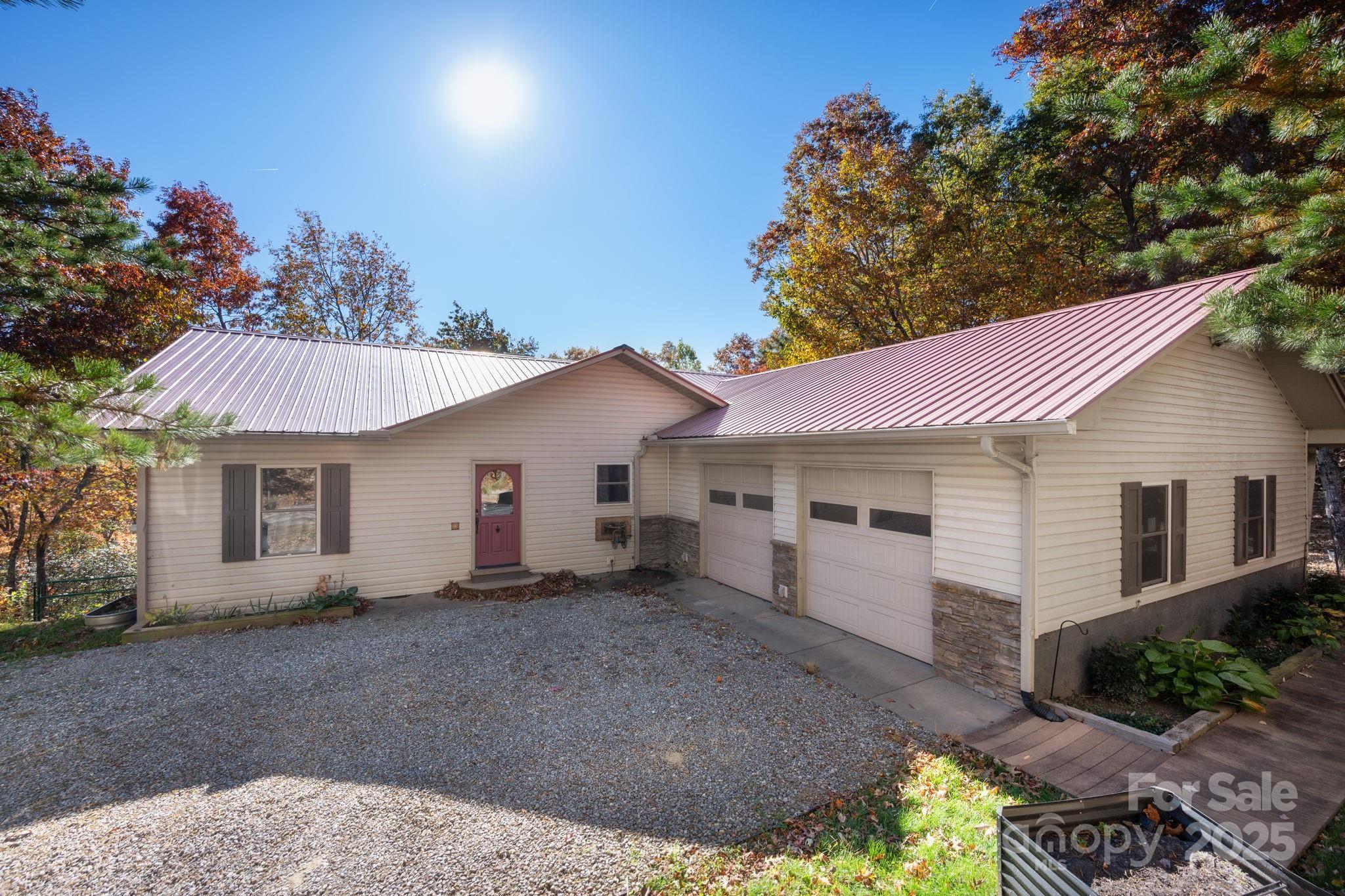 22 Faholoa Ridge Road