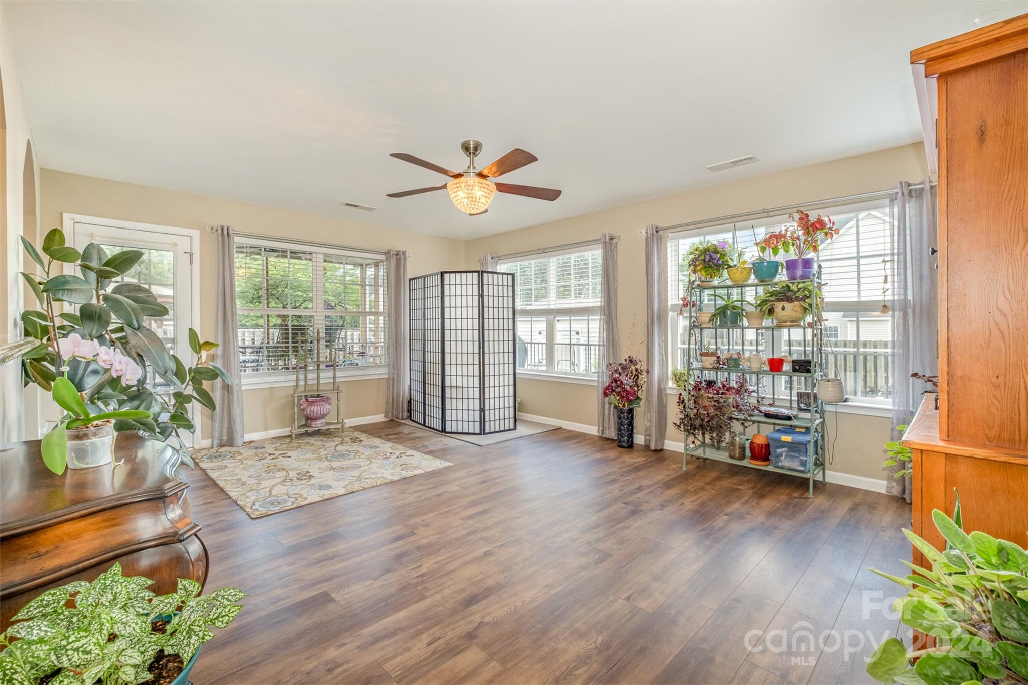 Curtis Pond - Residential