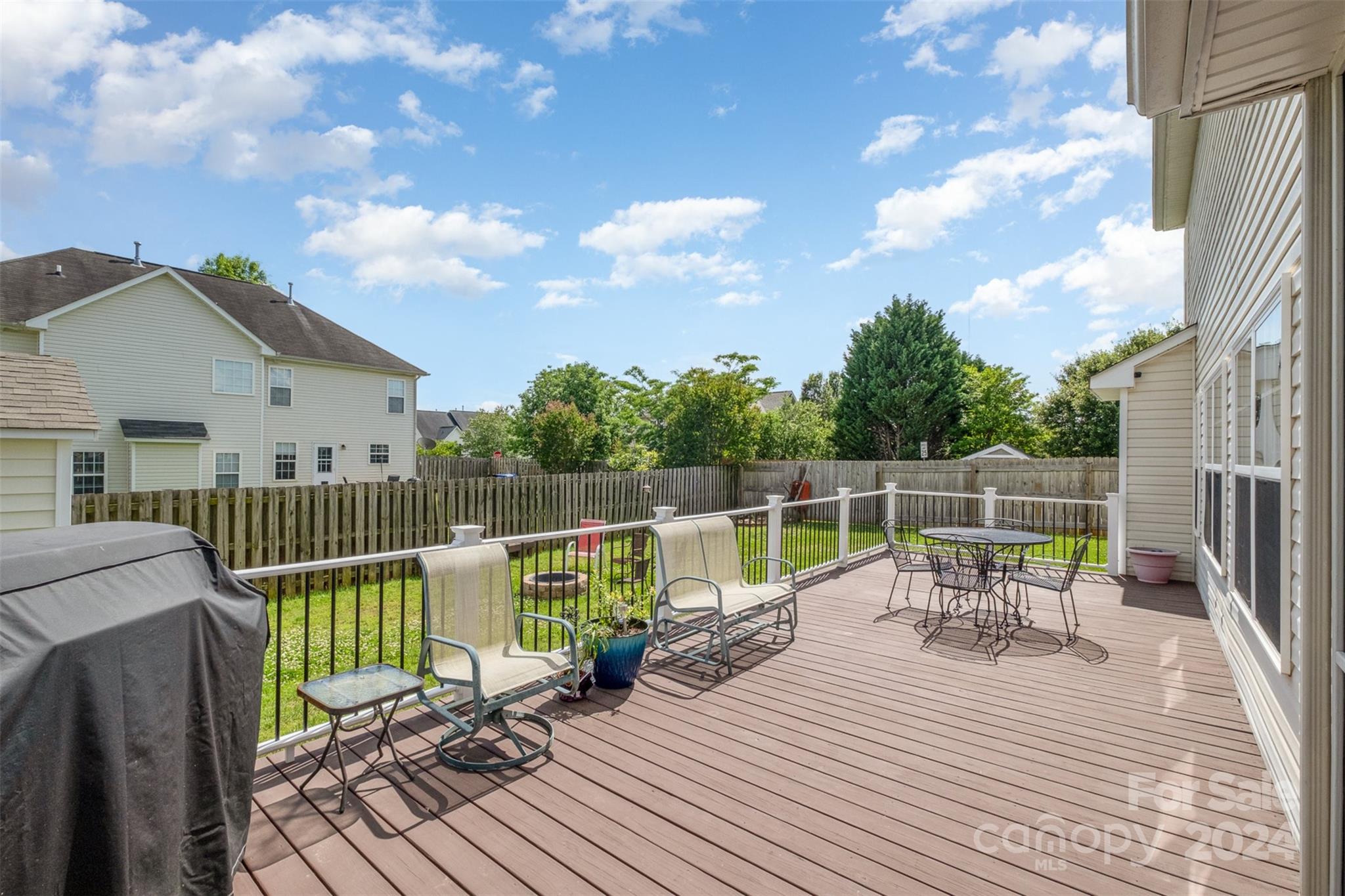 Curtis Pond - Residential