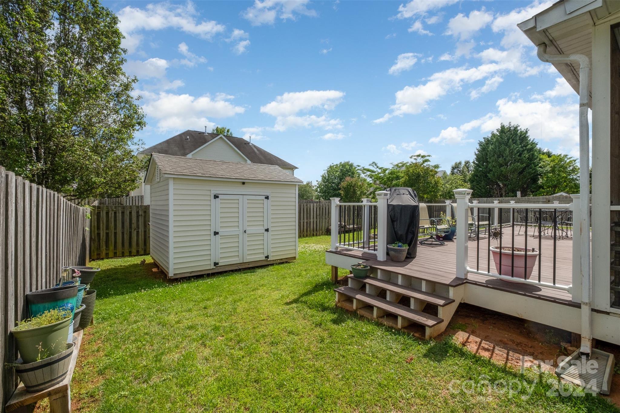 Curtis Pond - Residential