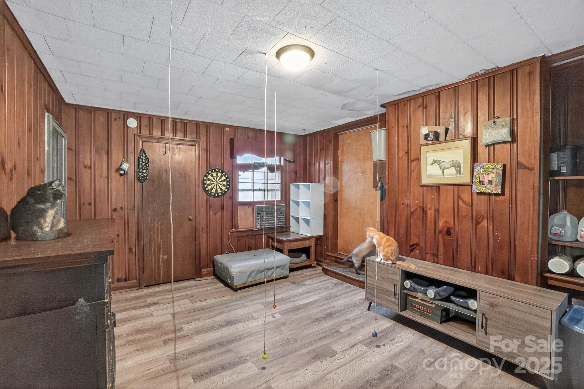 611 W Main Street Extension