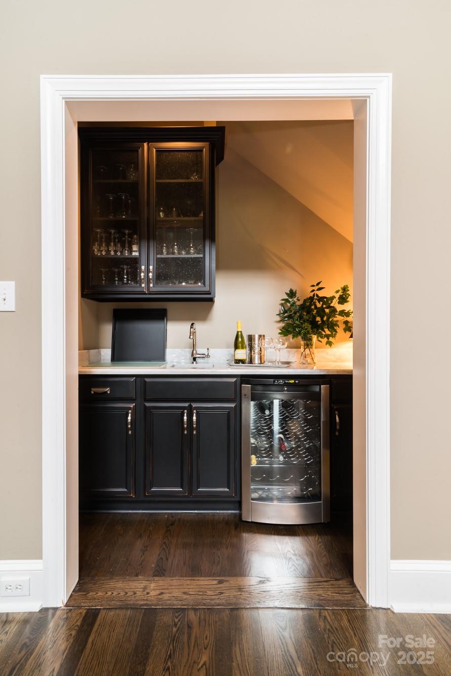 The Peninsula - Residential