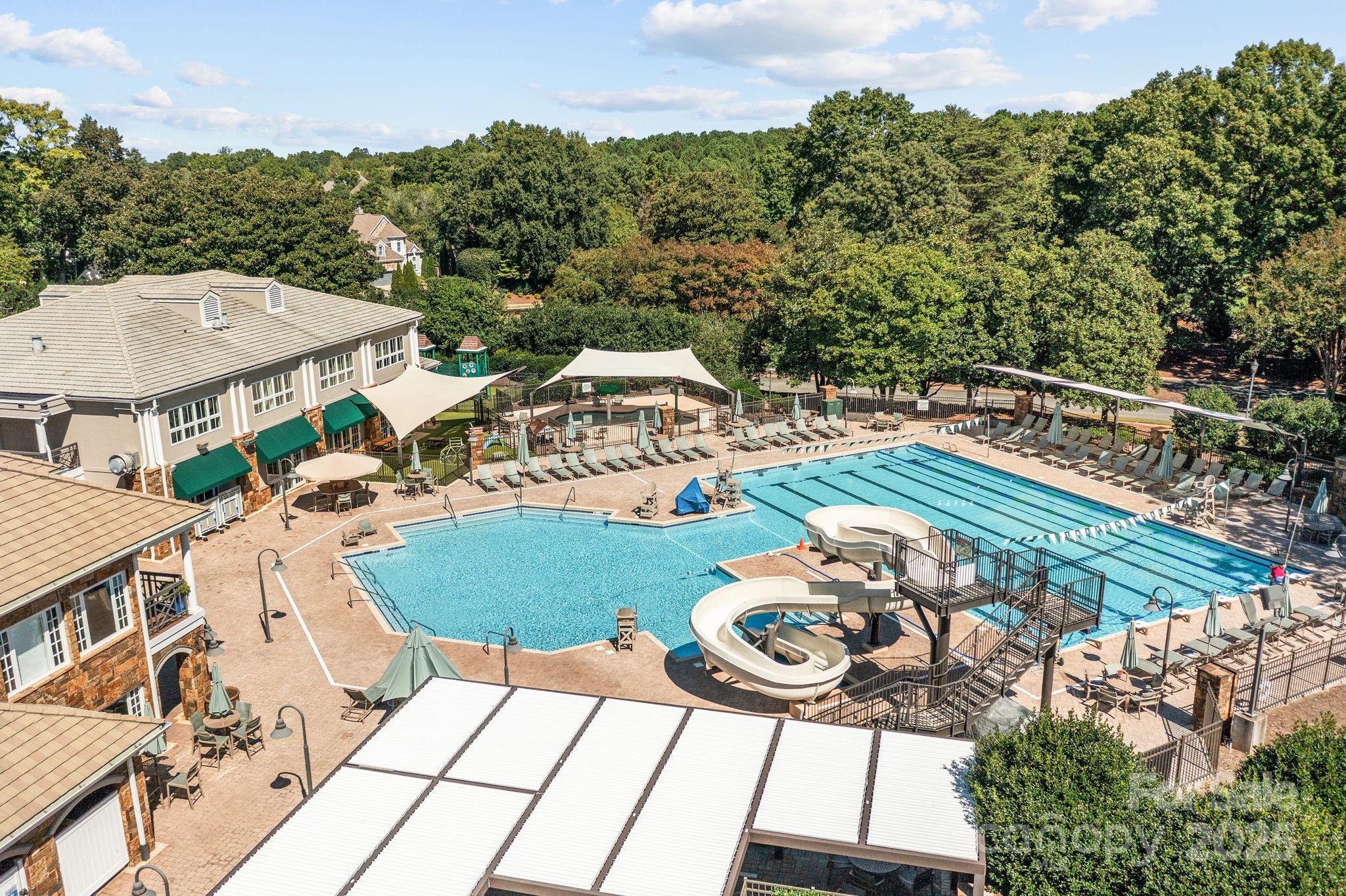 The Peninsula - Residential