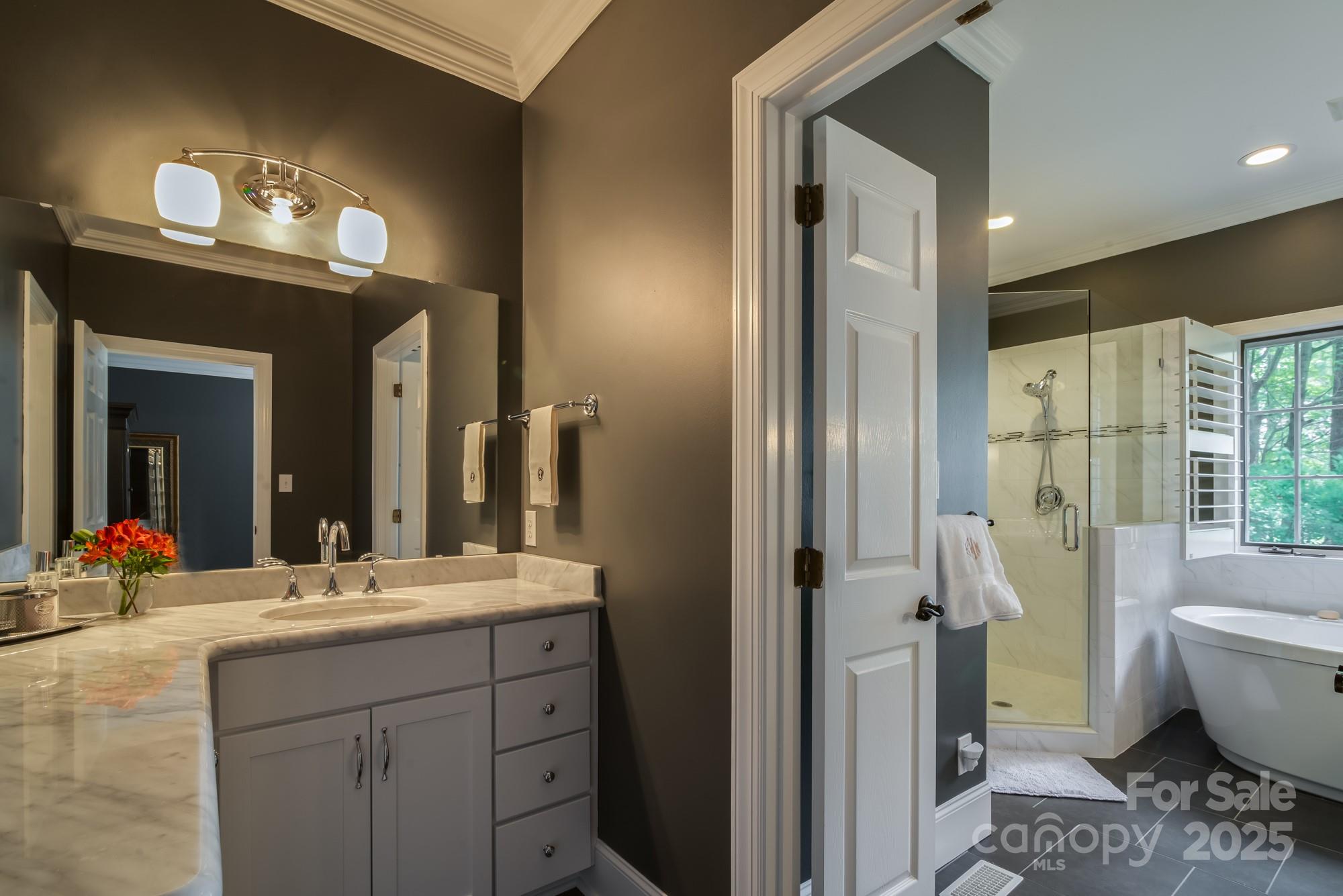 The Peninsula - Residential