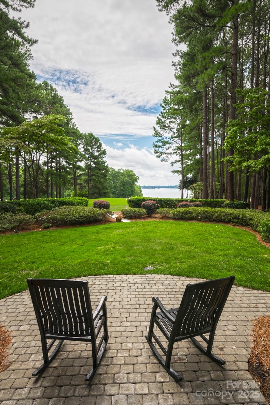 The Peninsula - Residential