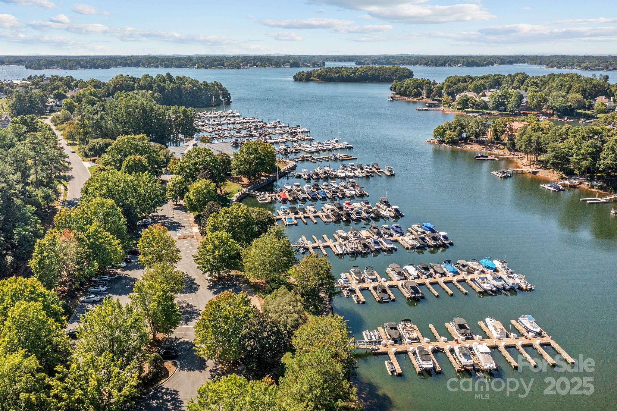 The Peninsula - Residential