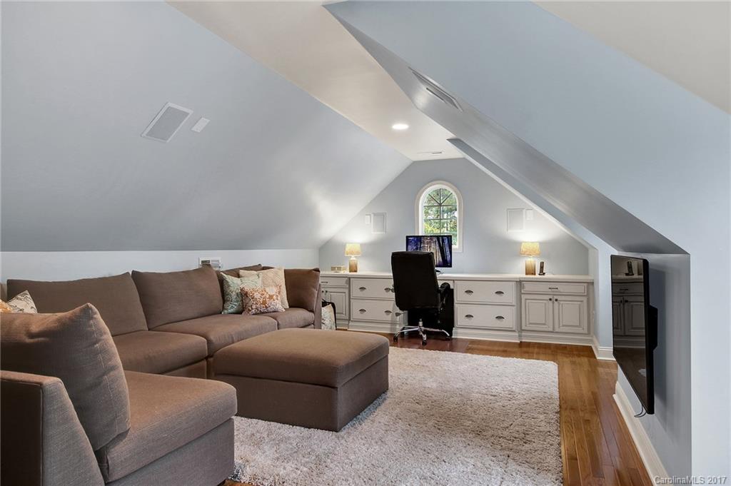 Seven Oaks - Residential