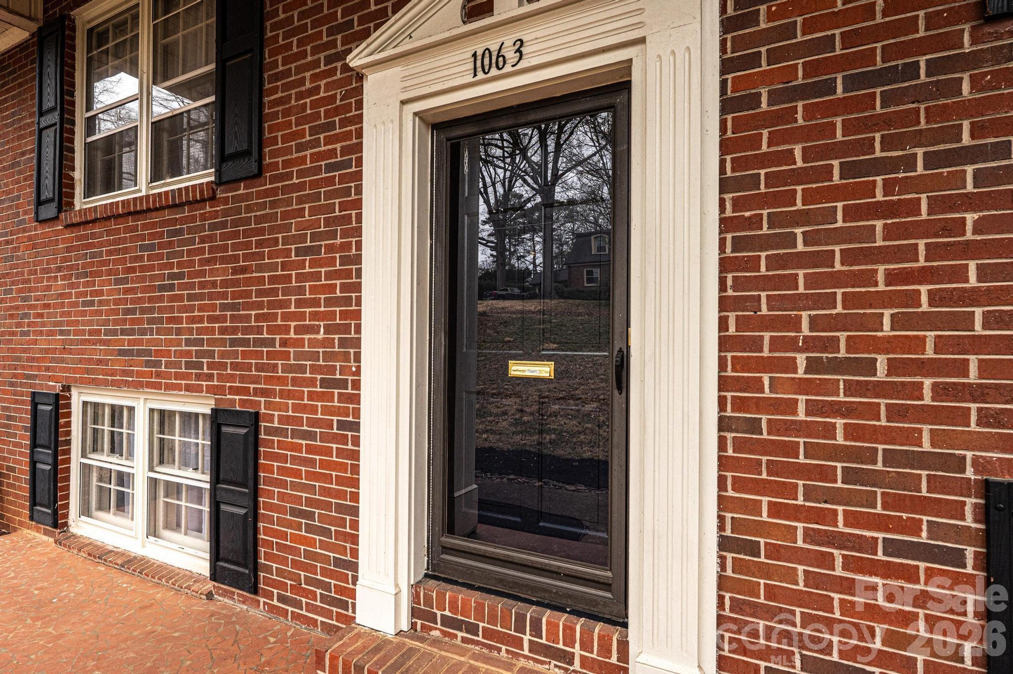 1063 4th Avenue Drive NW