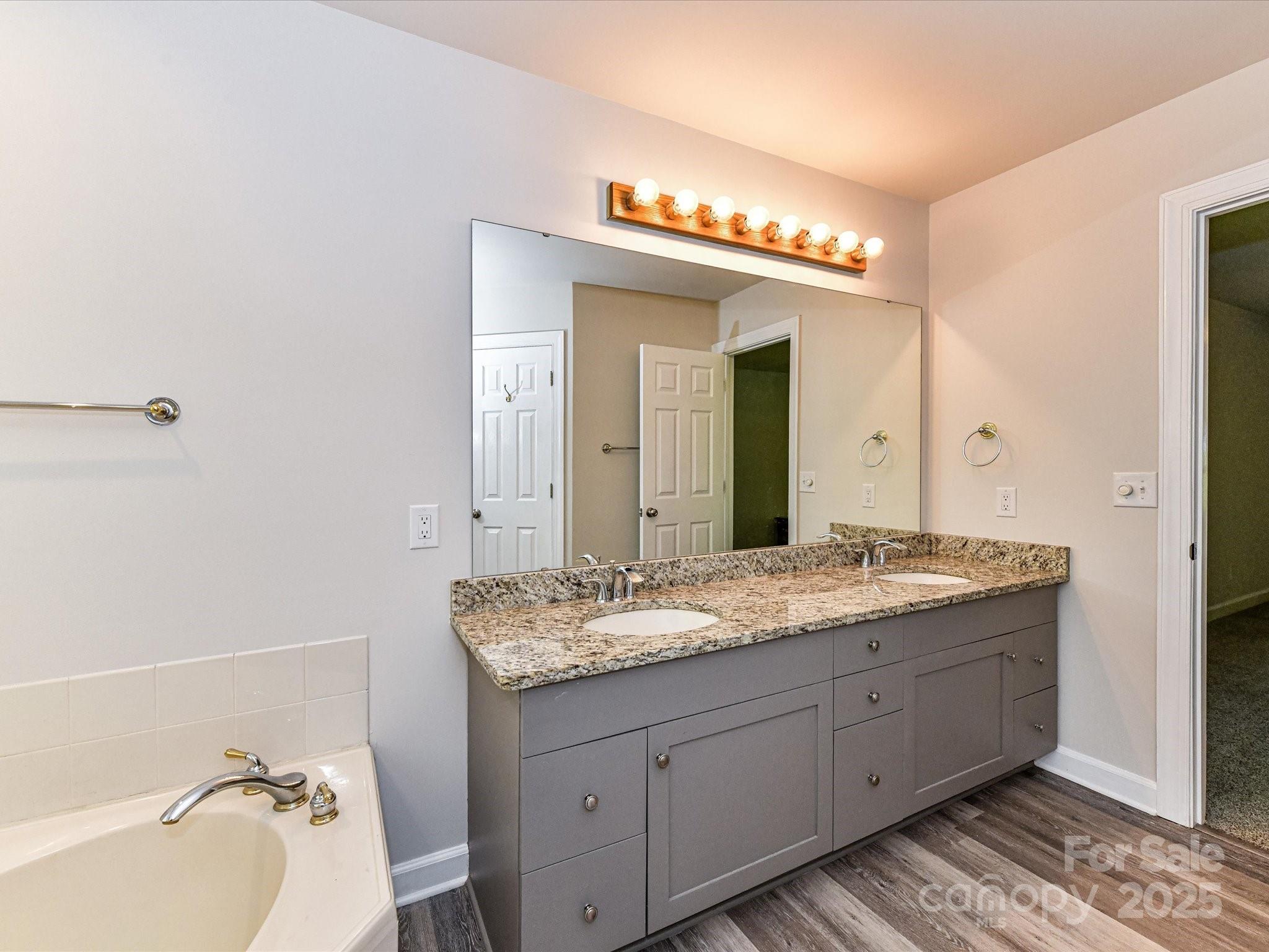 Kingsbury Acres - Residential