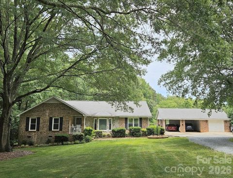 Photo of 7712 Old Waxhaw Monroe Road, Waxhaw, NC 28173 (MLS # 4388099)
