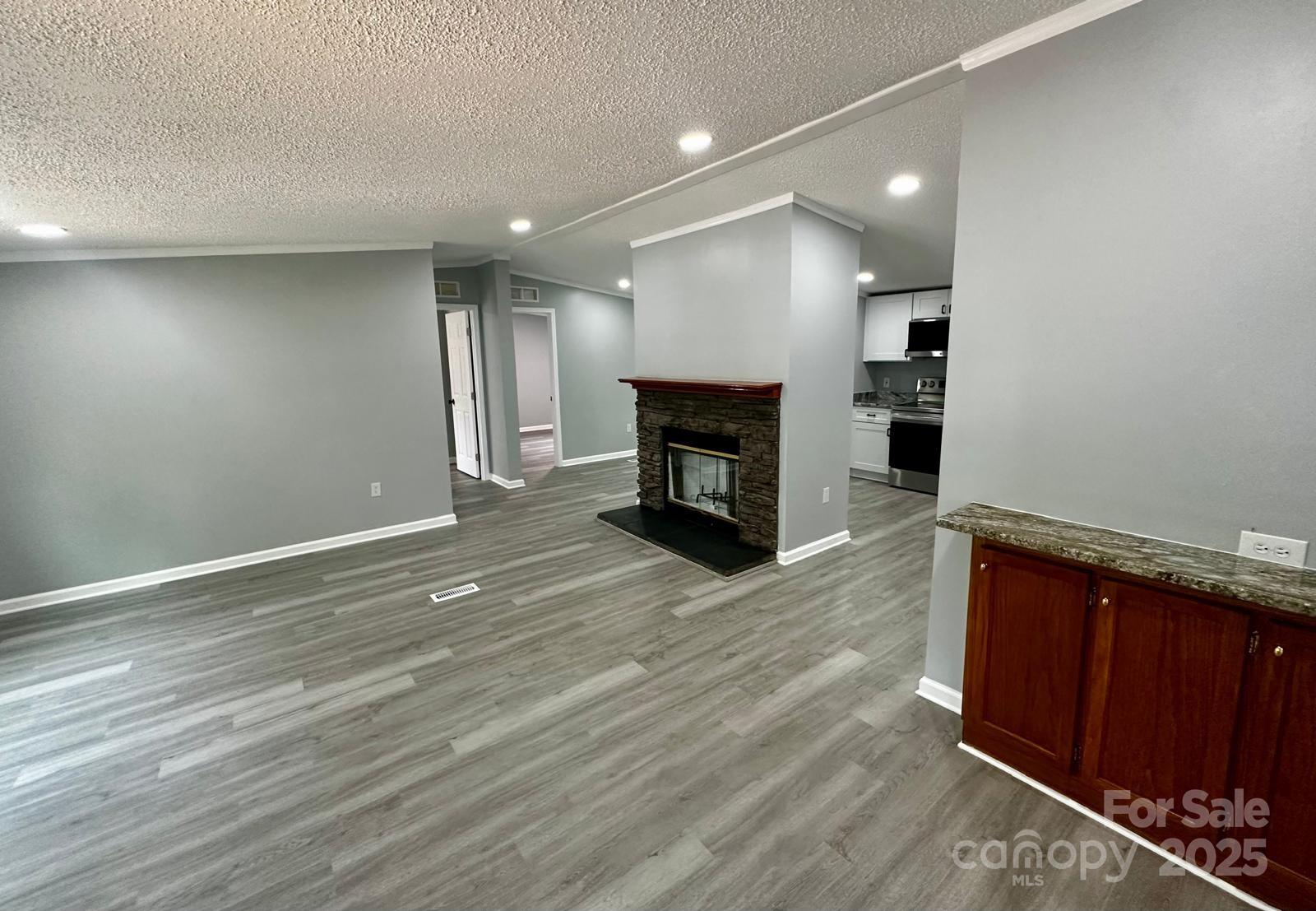 Colonial Estates - Residential