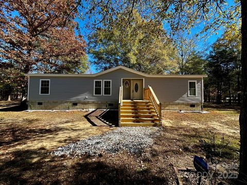 5458 Foxcroft Drive Fort Lawn SC 29714