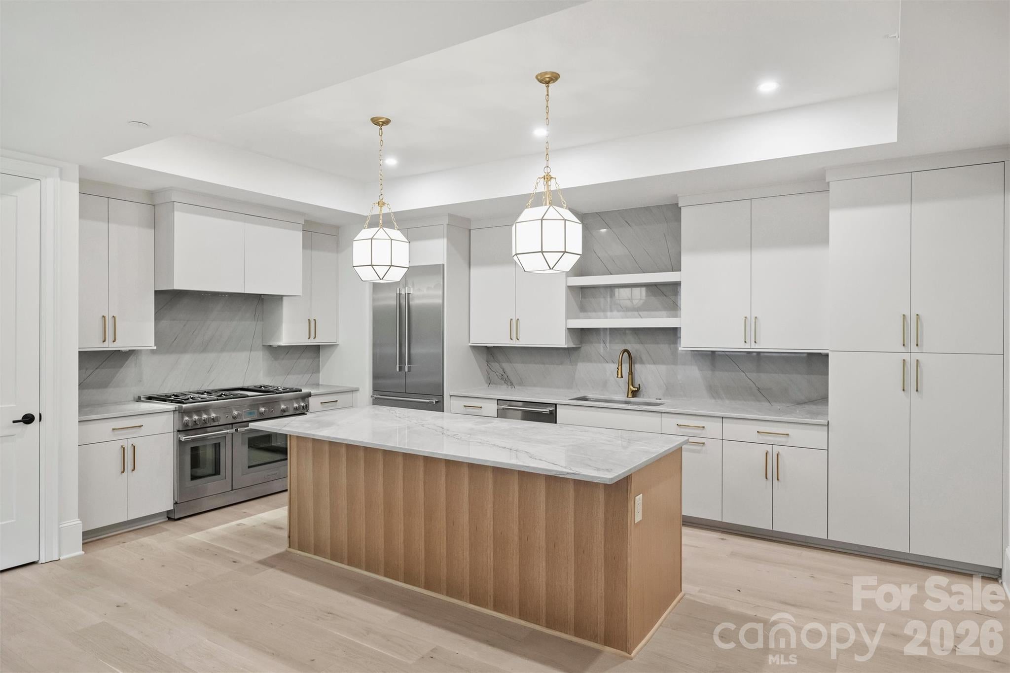 409 Queens Road 203
