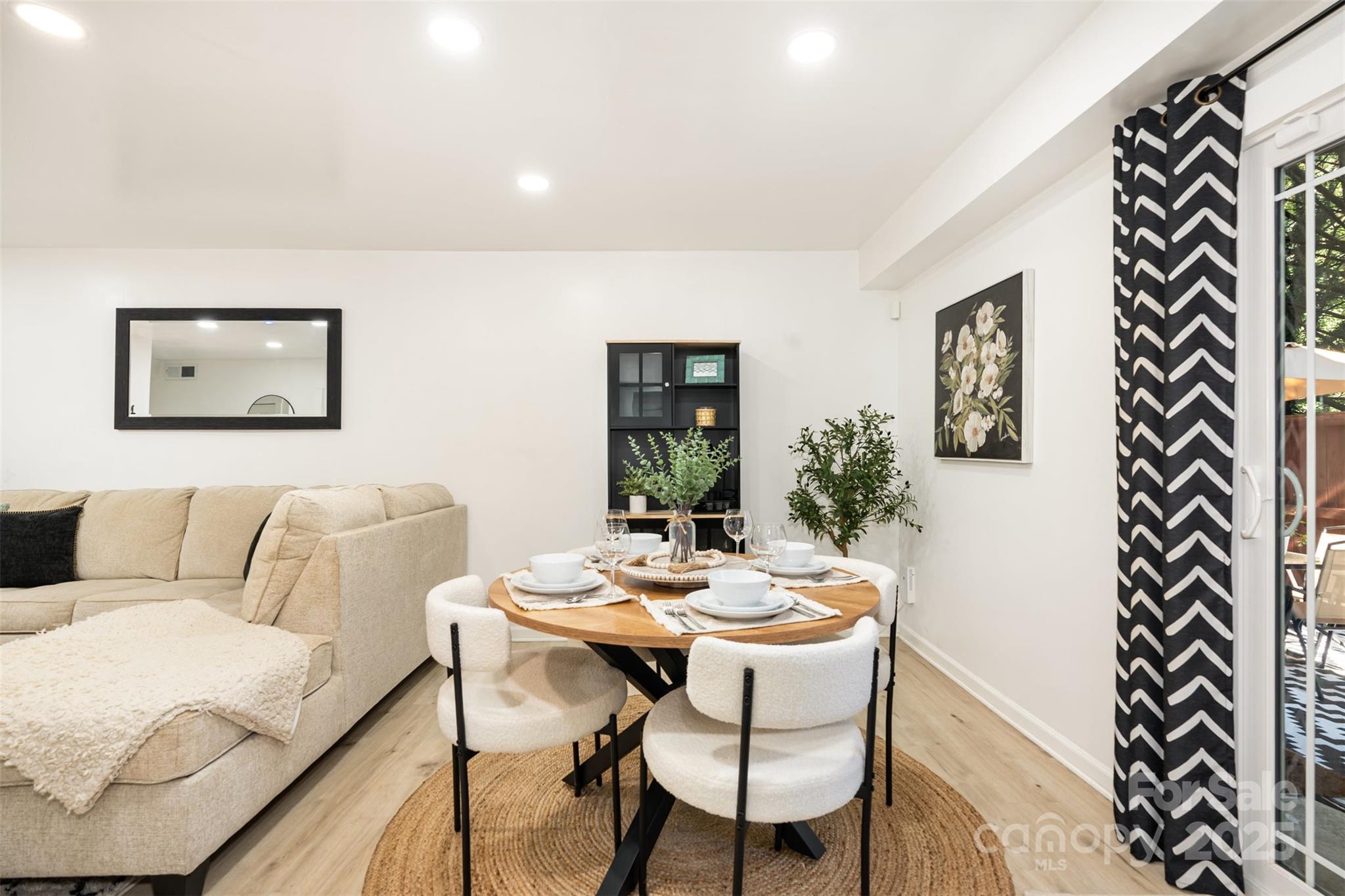 1635 Merry Oaks Road