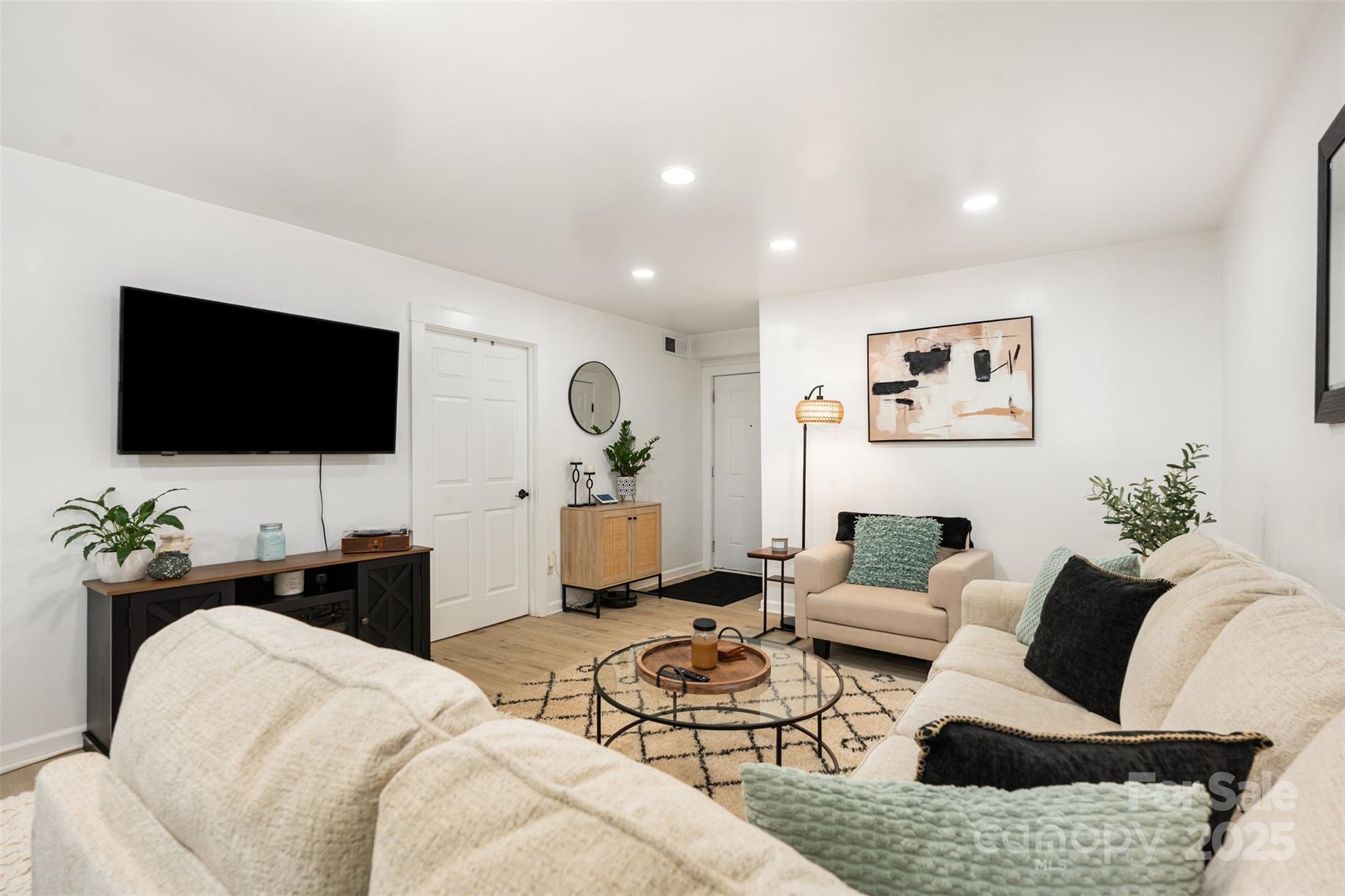 1635 Merry Oaks Road