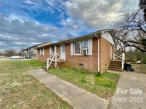 Single Family Residence in Salisbury NC 911 Cedar Street.jpg