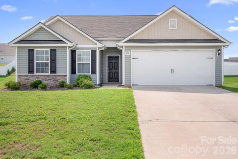 Photo of 226 Caley Street, Kings Mountain, NC 28086 (MLS # 4408413)