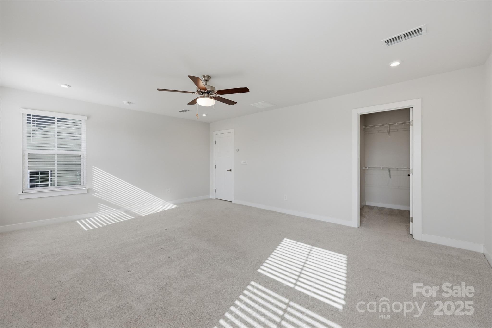 Holcomb Woods - Residential