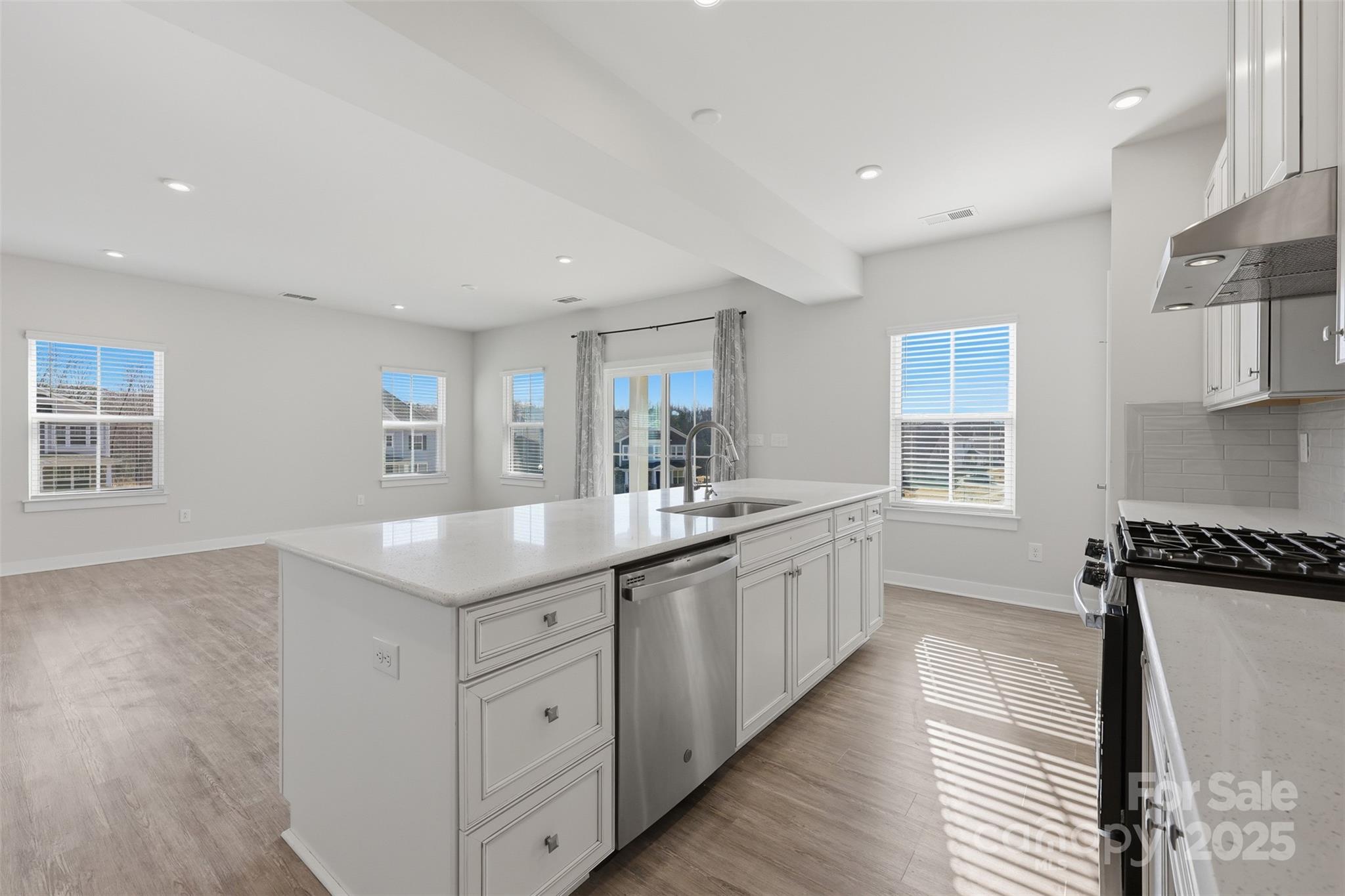 Holcomb Woods - Residential