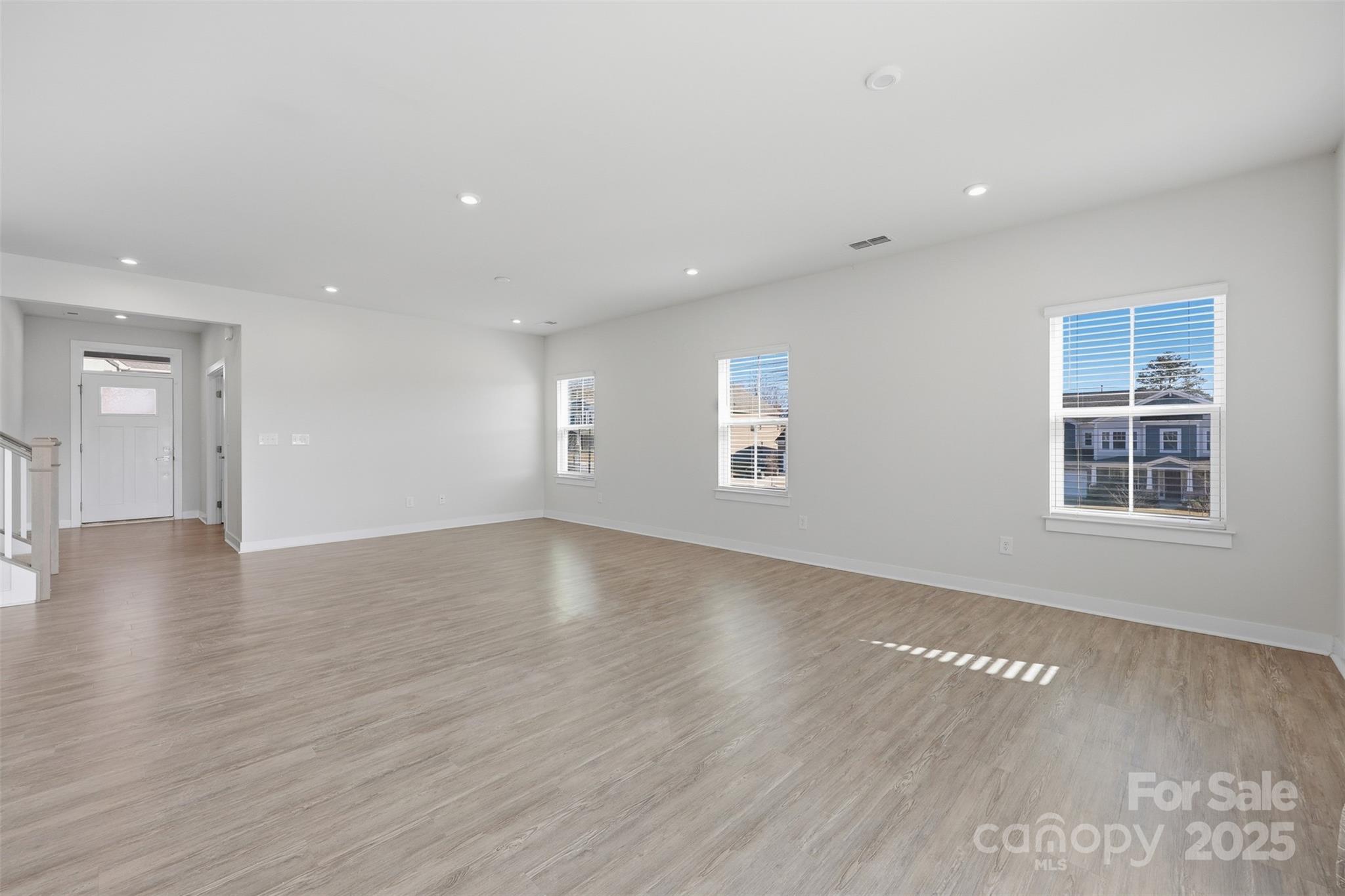 Holcomb Woods - Residential