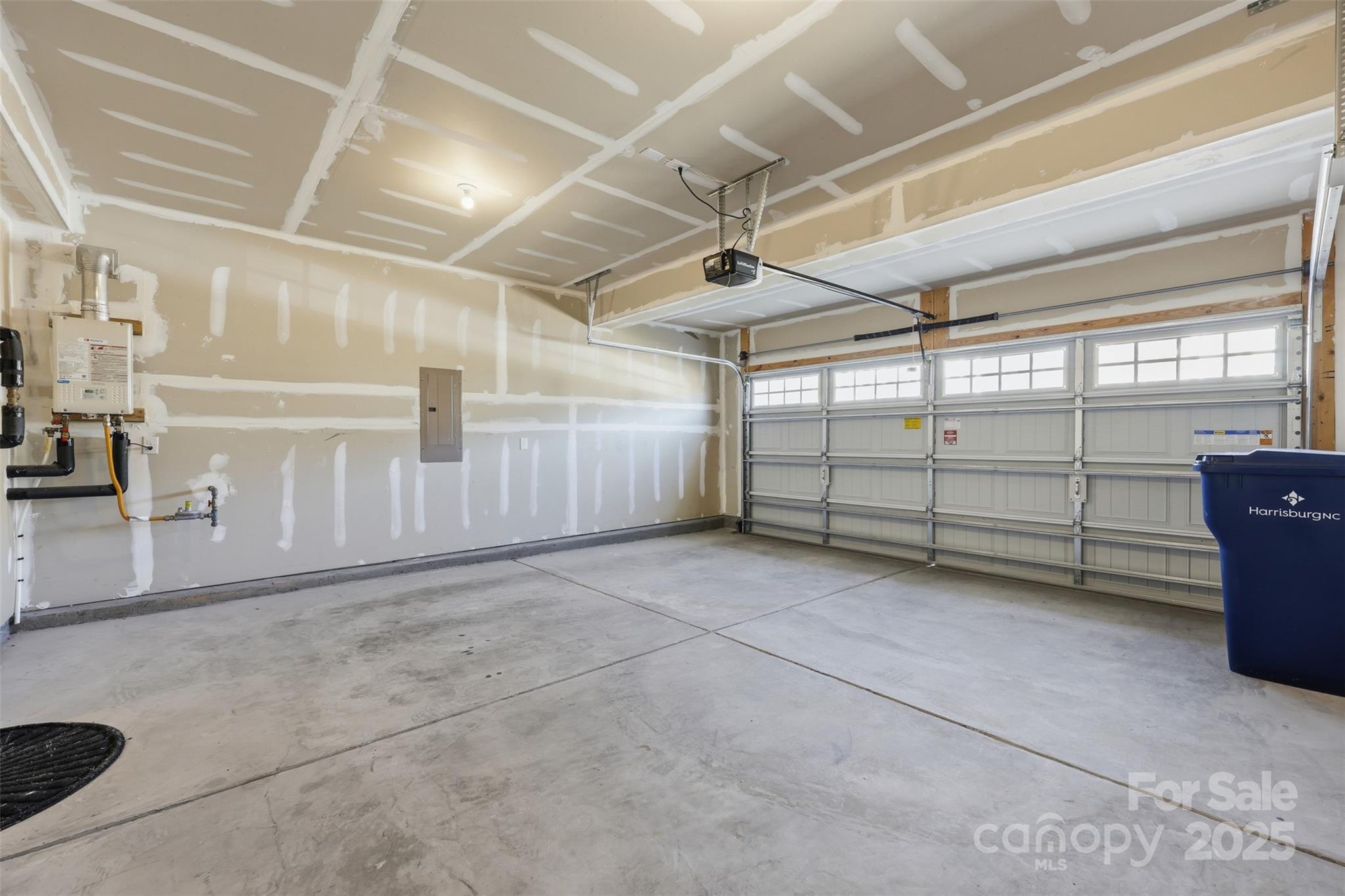 Holcomb Woods - Residential