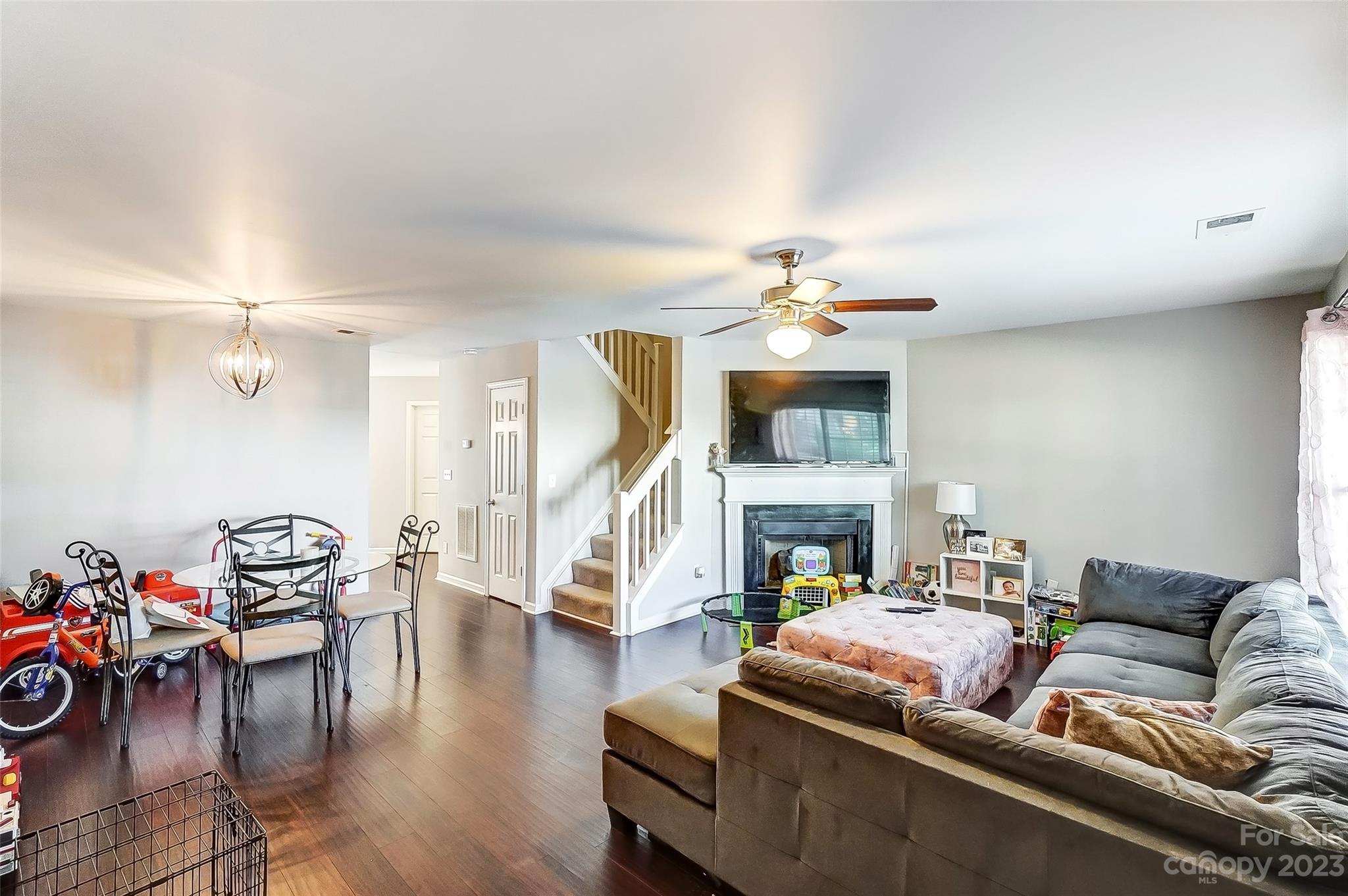 Huntington Ridge - Residential