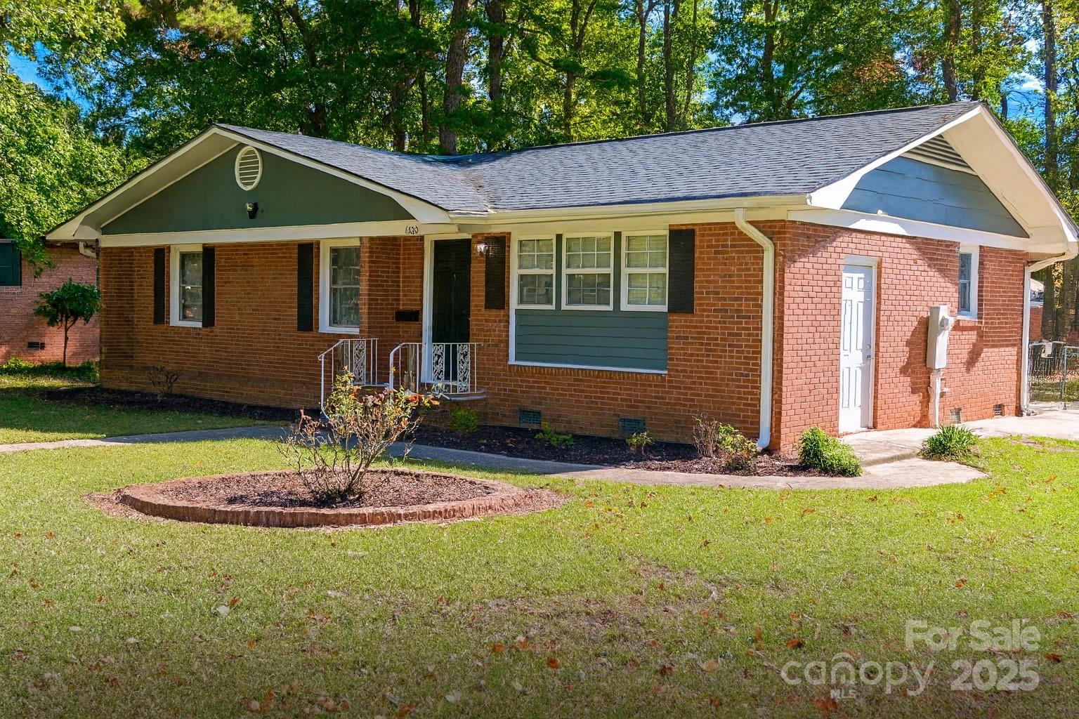 Virginia Manor - Residential