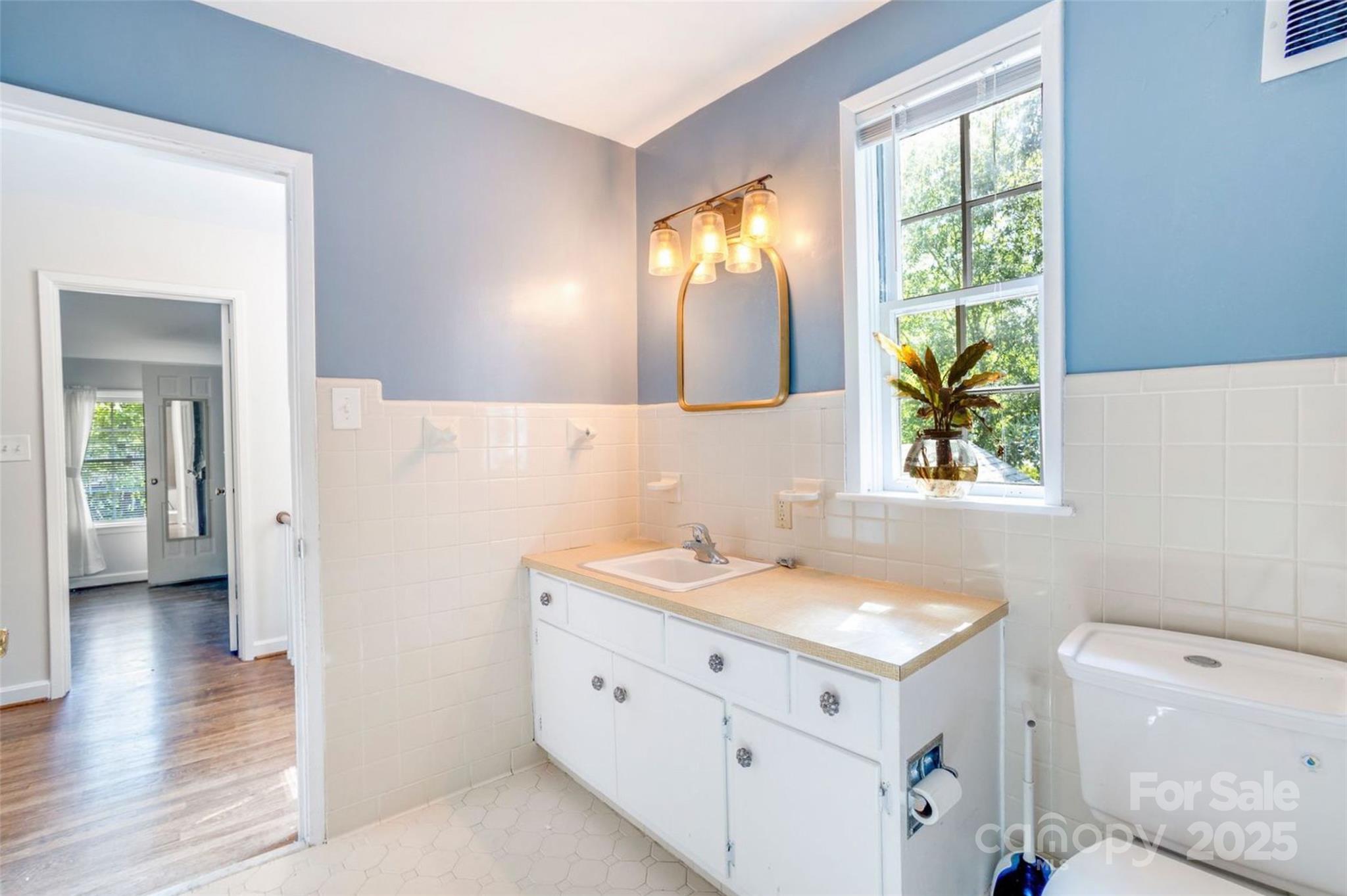 Forest Hills - Residential