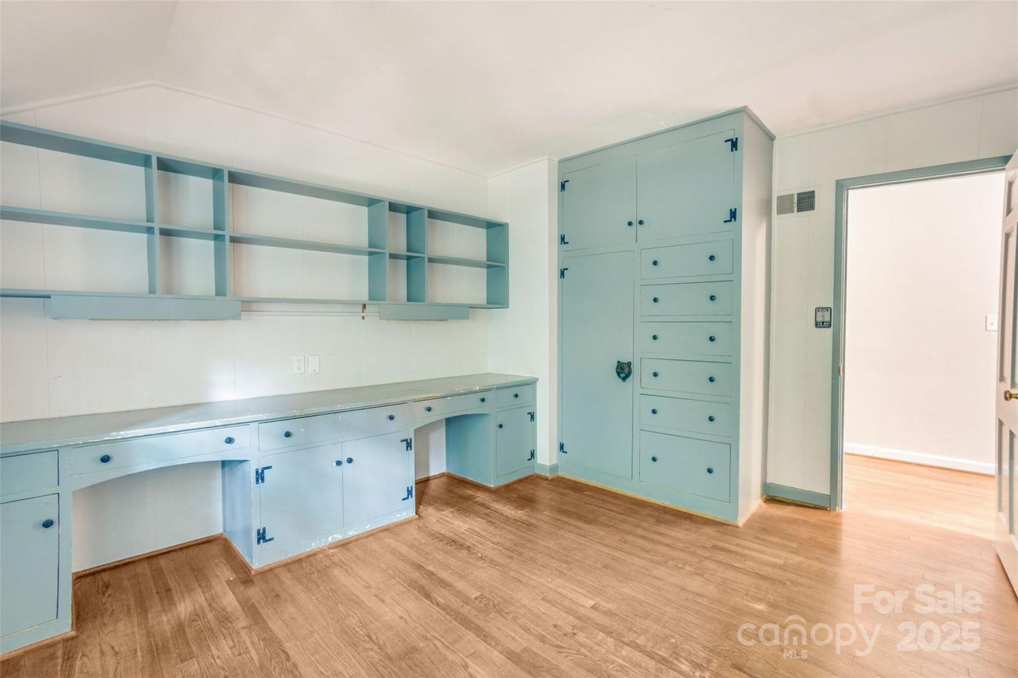 Forest Hills - Residential