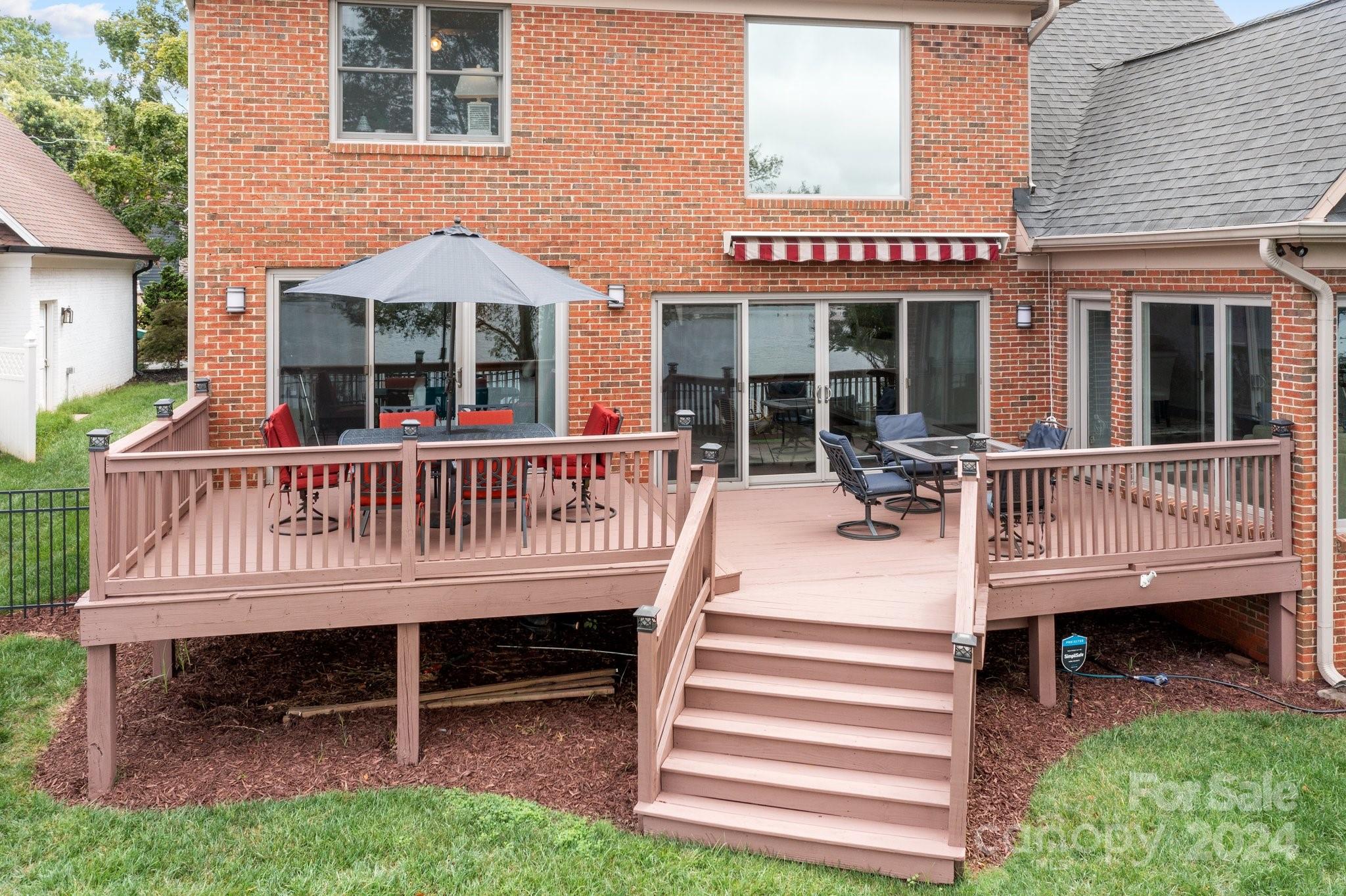 100 Norman Place - Residential