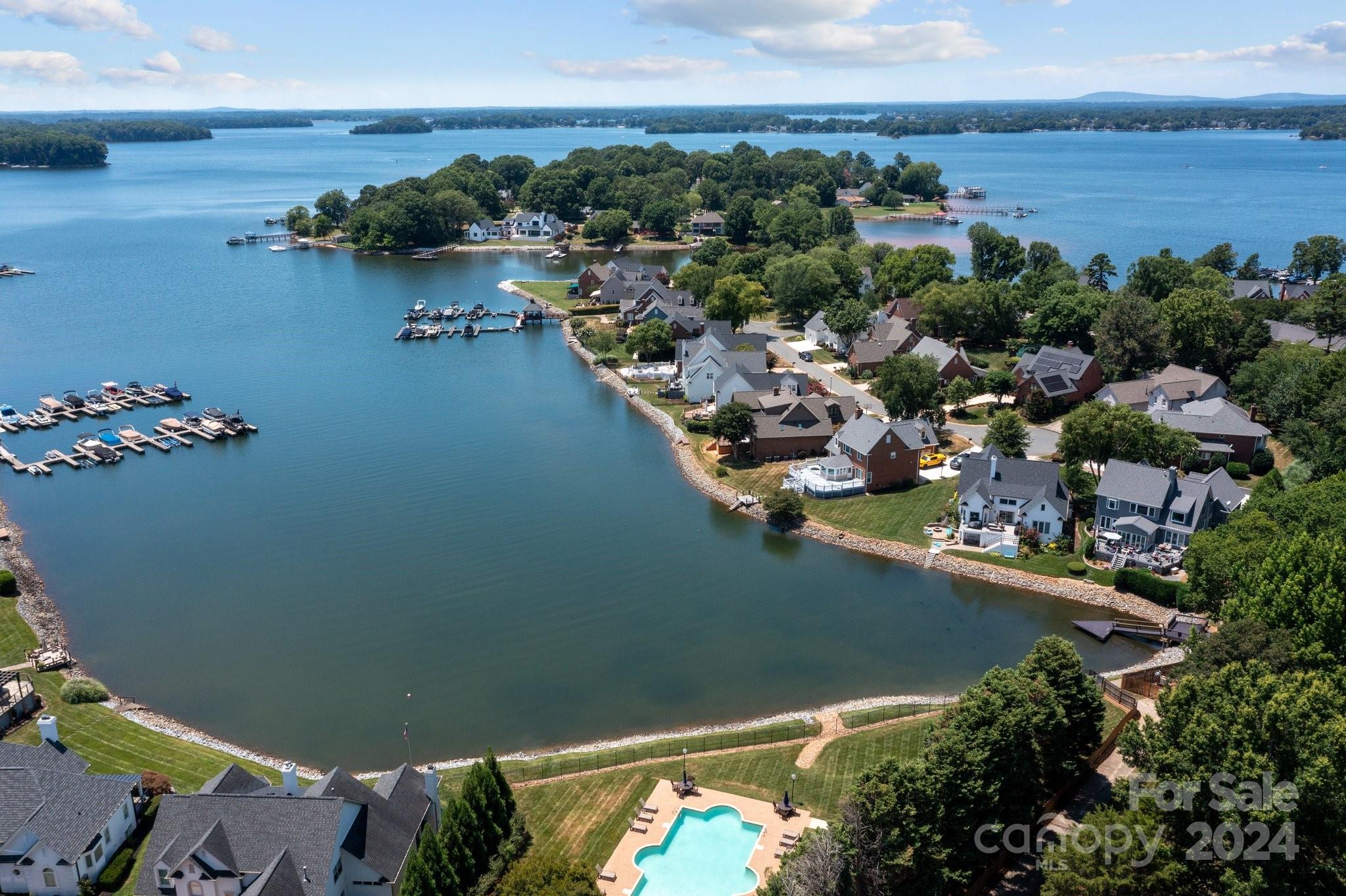 100 Norman Place - Residential