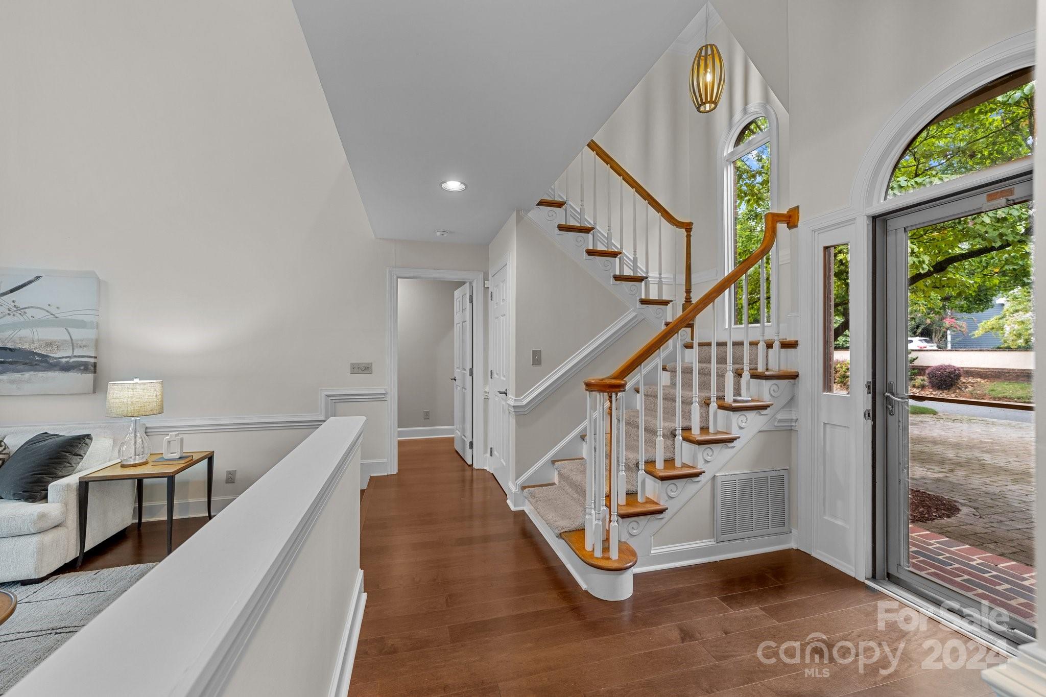 100 Norman Place - Residential