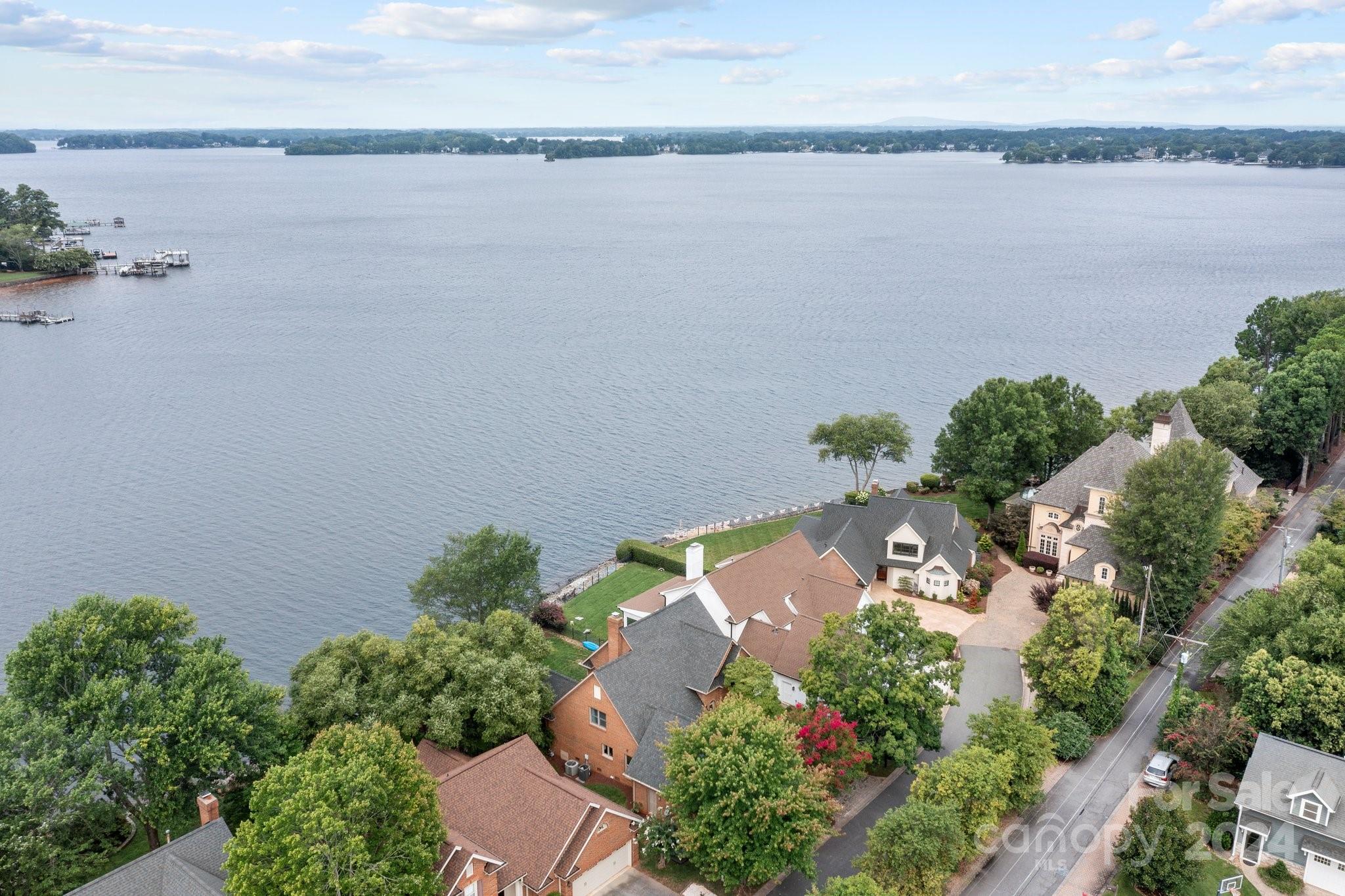 100 Norman Place - Residential