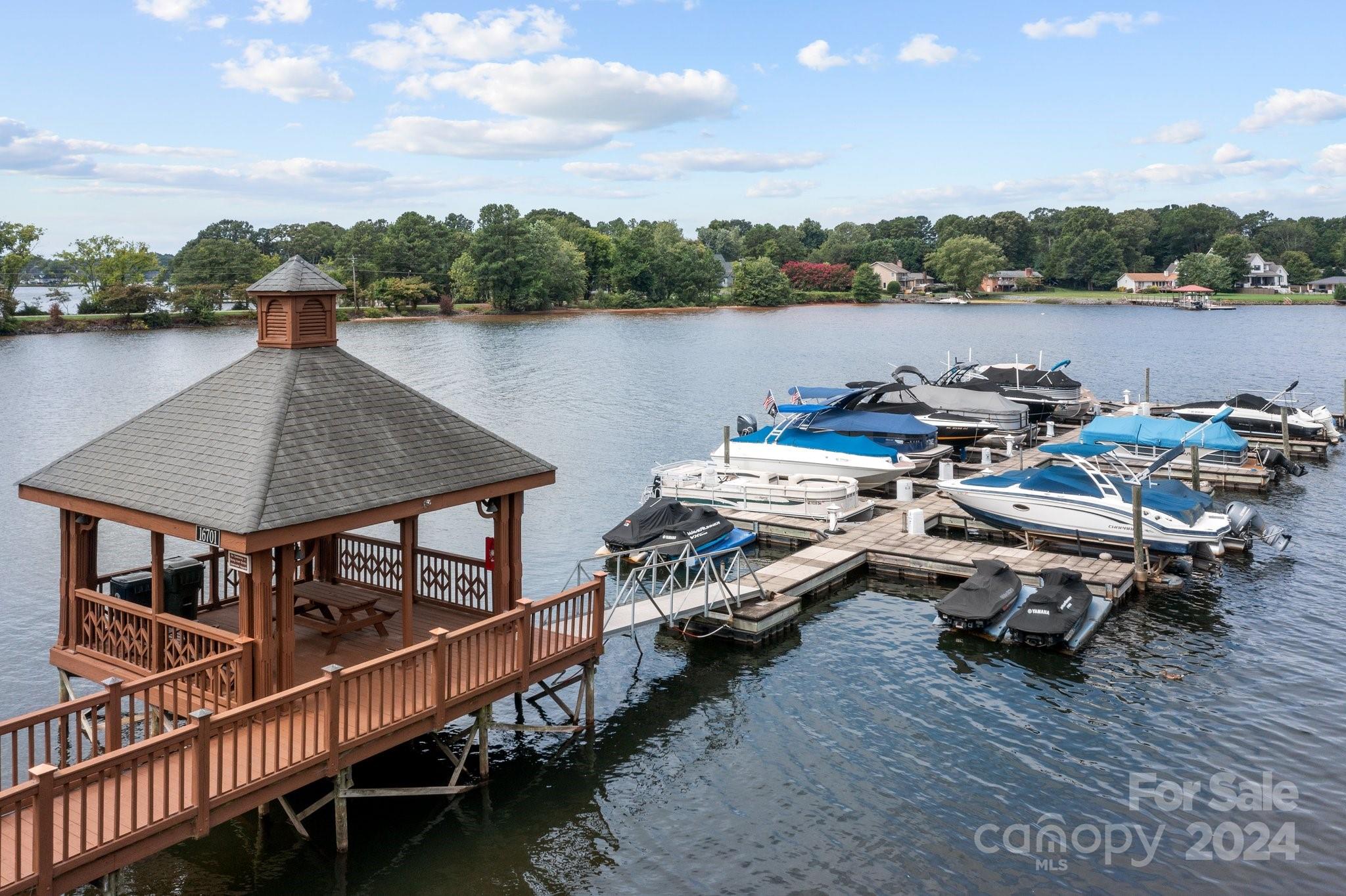 100 Norman Place - Residential