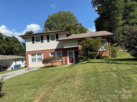 Photo of 1102 N Justice Street, Hendersonville, NC 28791 (MLS # 4301299)