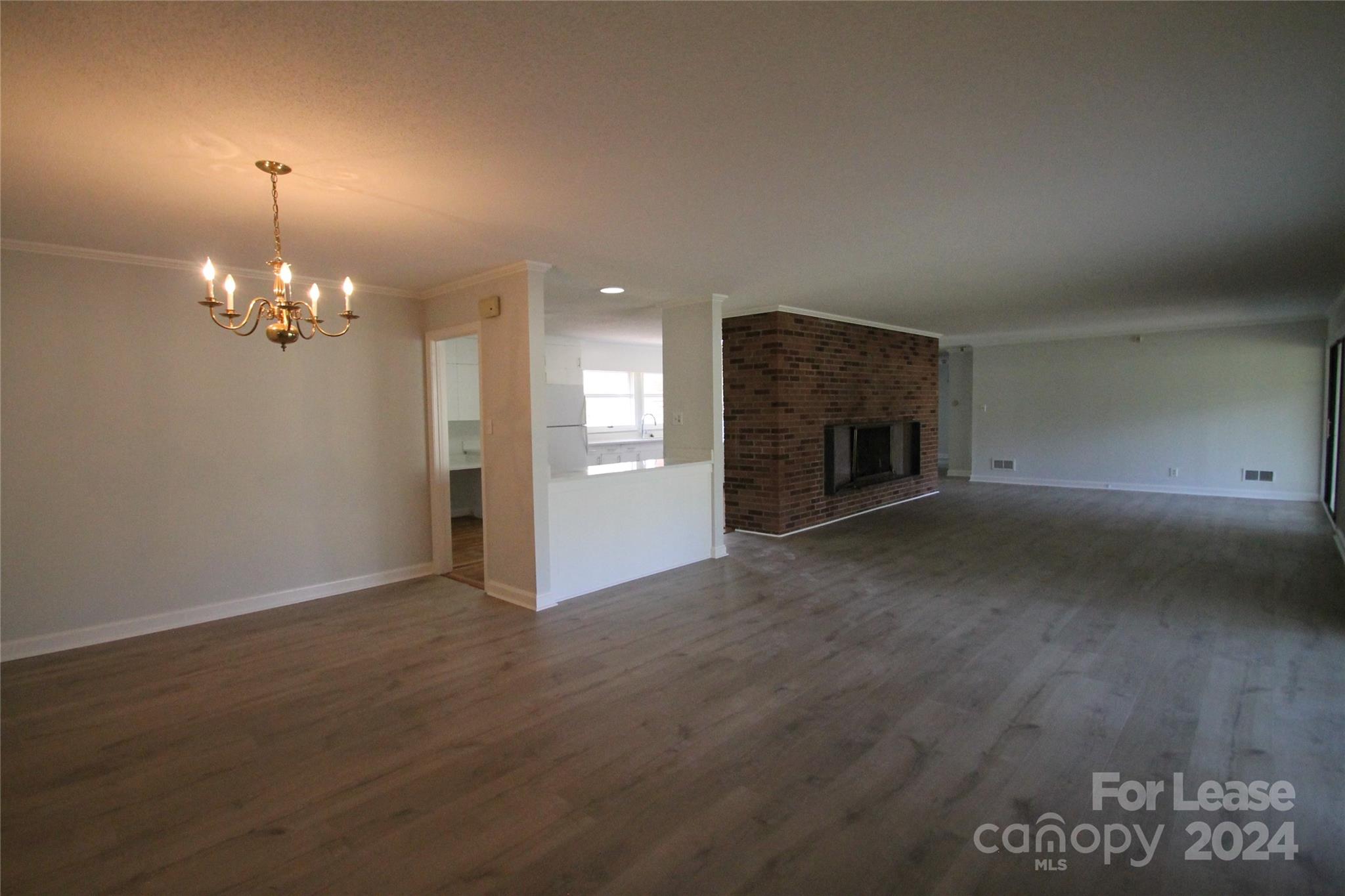 Country Club Estates - Residential Lease