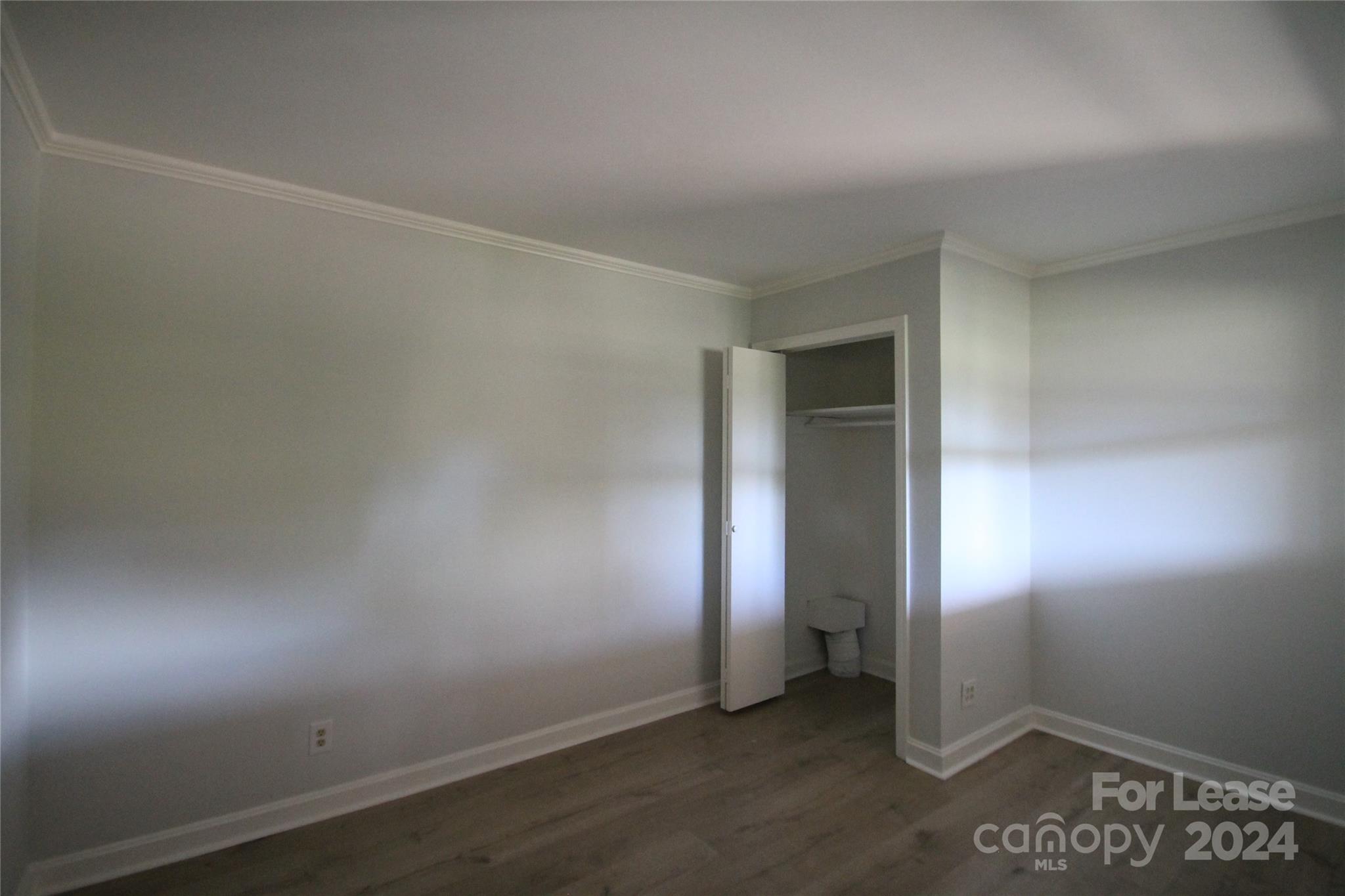 Country Club Estates - Residential Lease