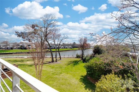Photo of 18631 Harborside Drive, Cornelius, NC 28031 (MLS # 4258715)
