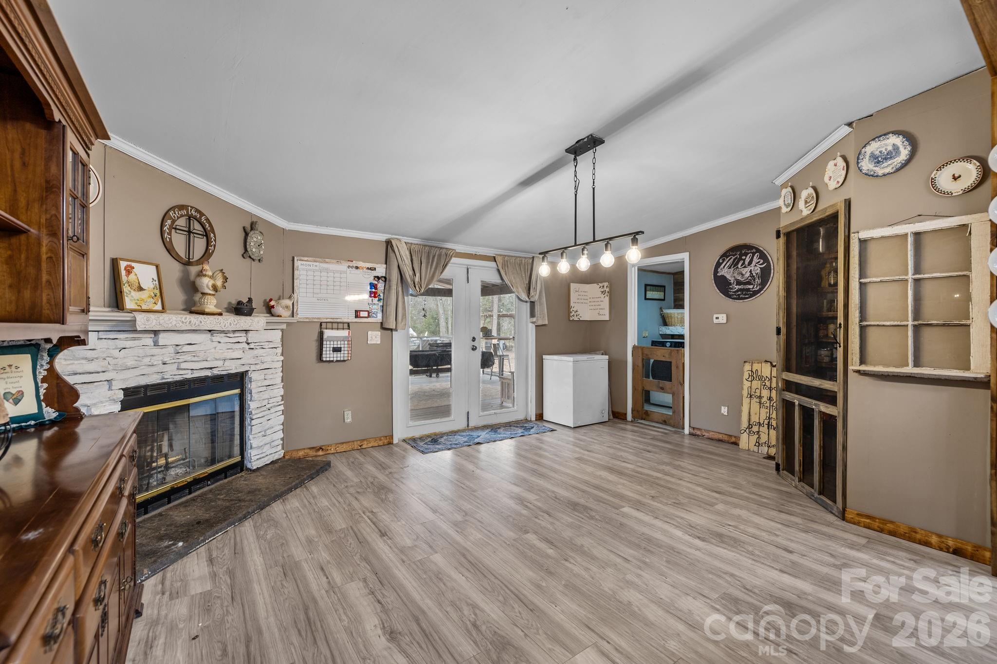 Middlestream - Residential