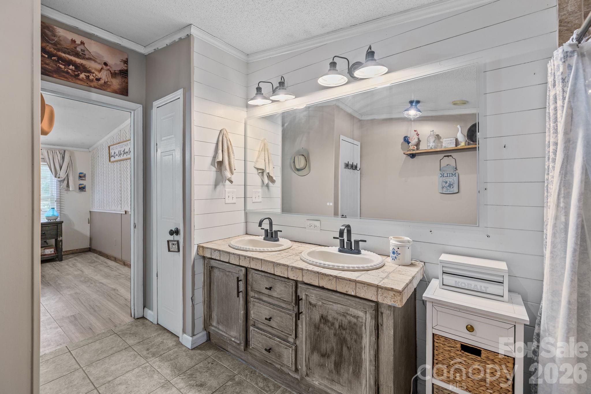 Middlestream - Residential
