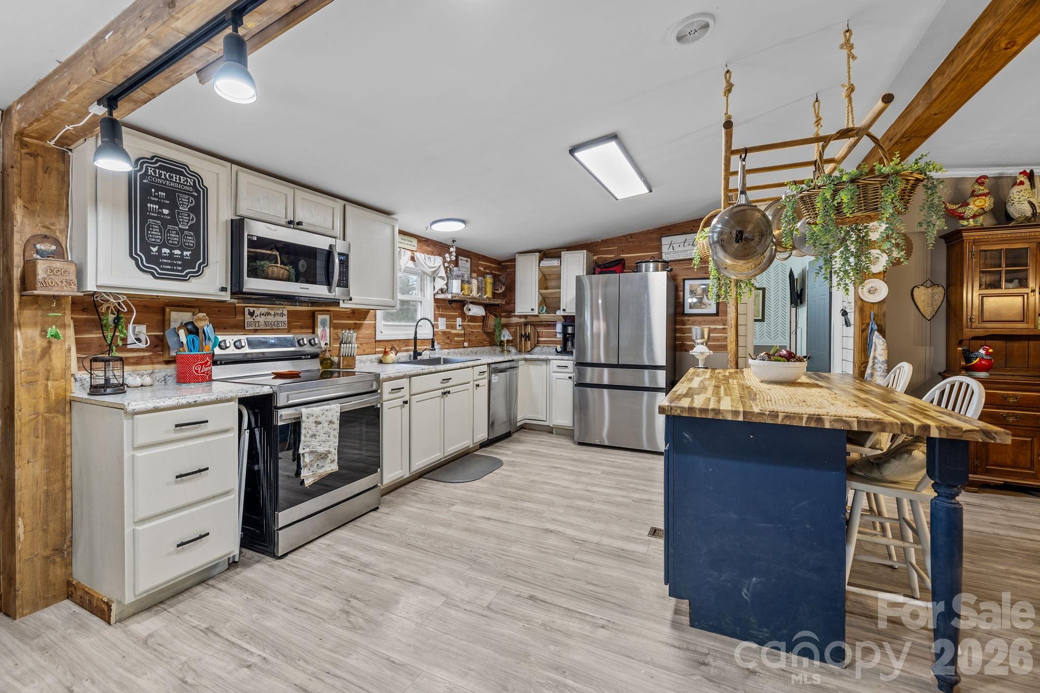 Middlestream - Residential